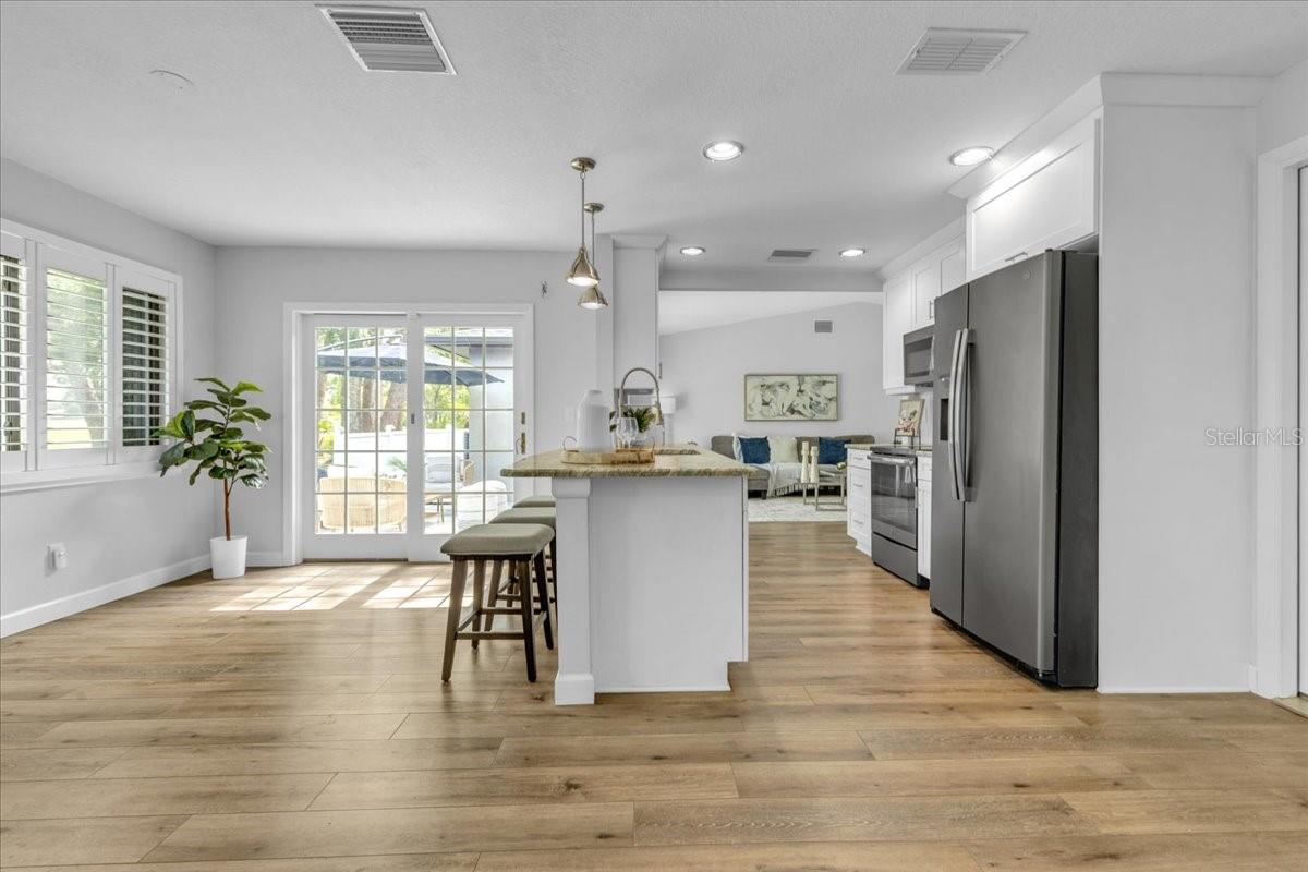 Image 6 of 33 For 12807 Starling Drive