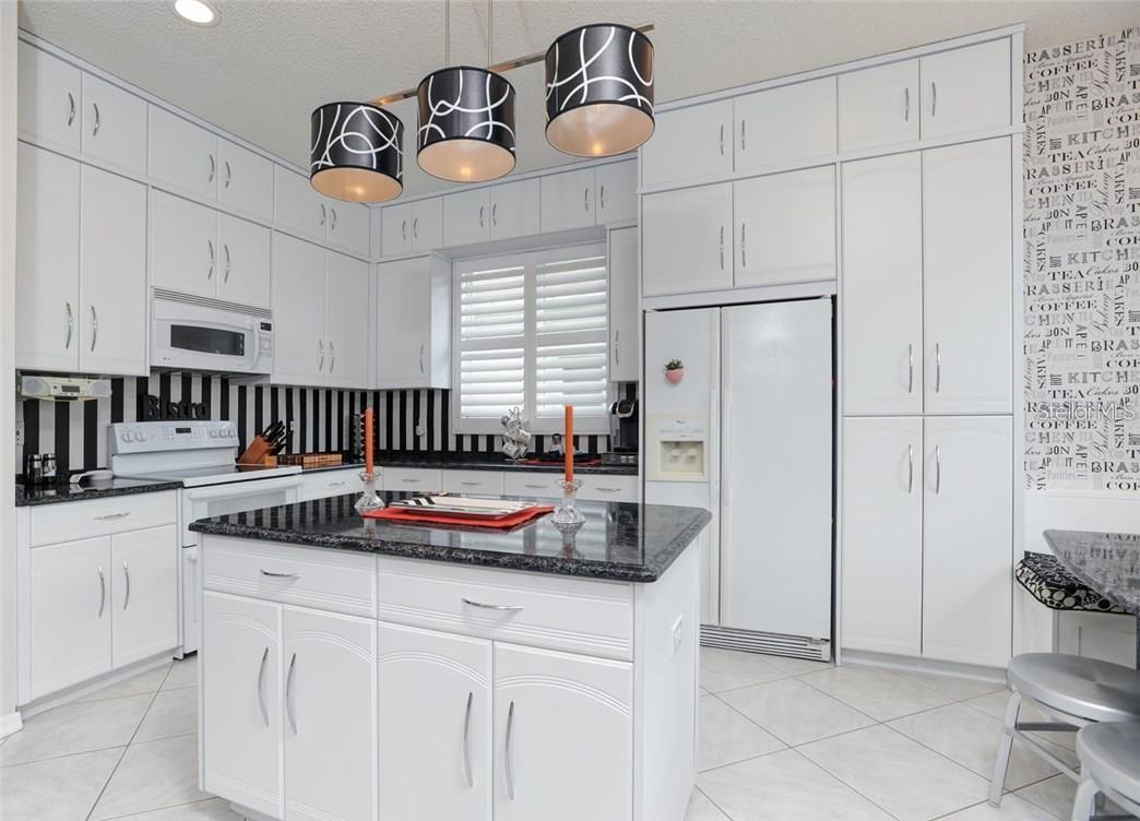 Image 6 of 21 For 19313 Aqua Springs Drive
