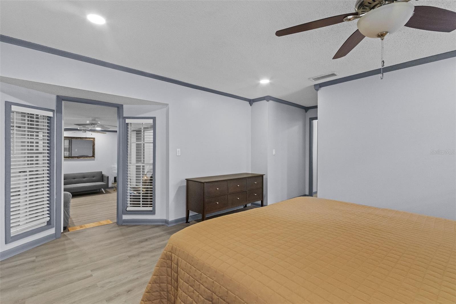 Image 15 of 34 For 715 109th Avenue