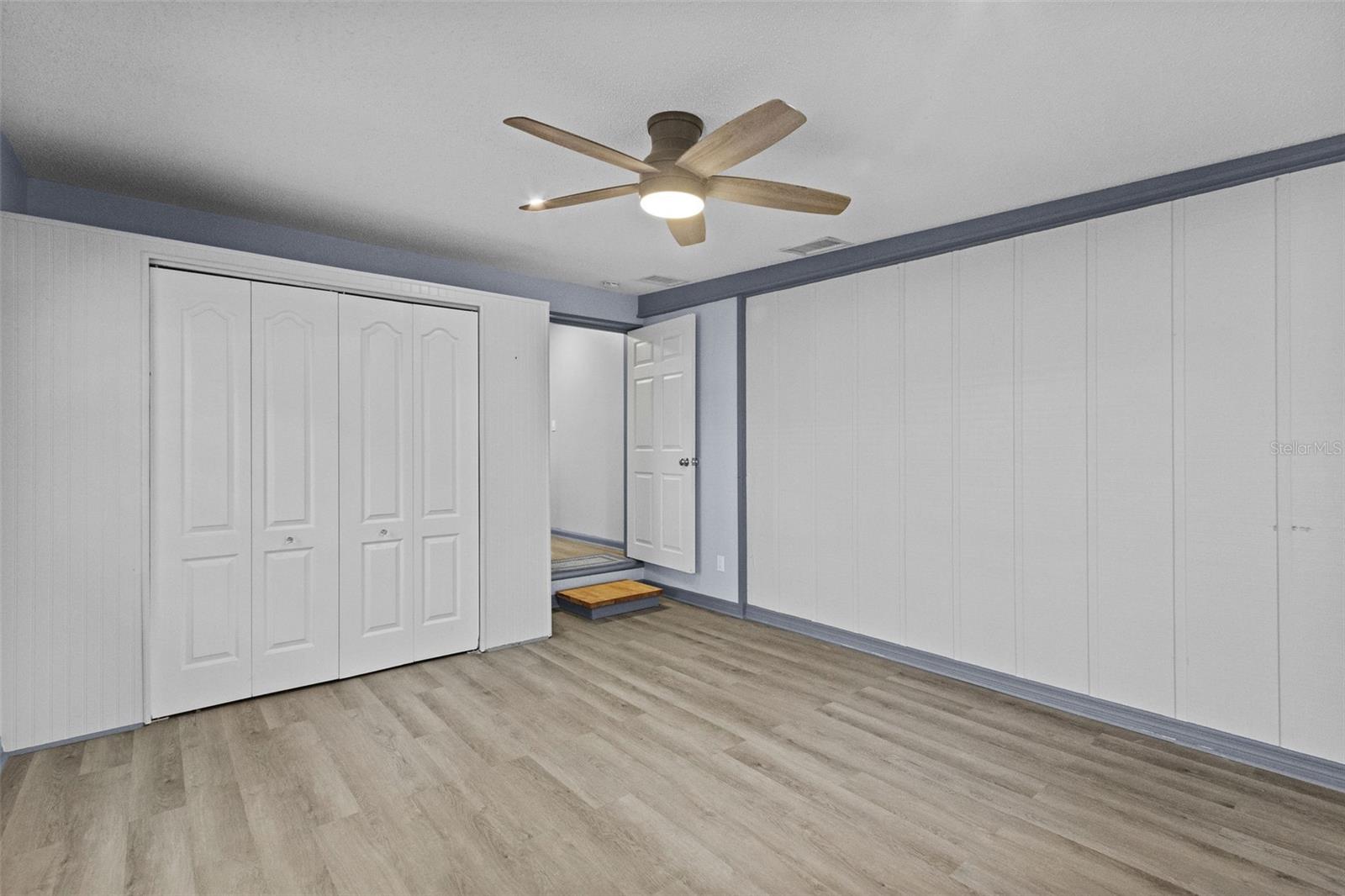 Image 23 of 34 For 715 109th Avenue