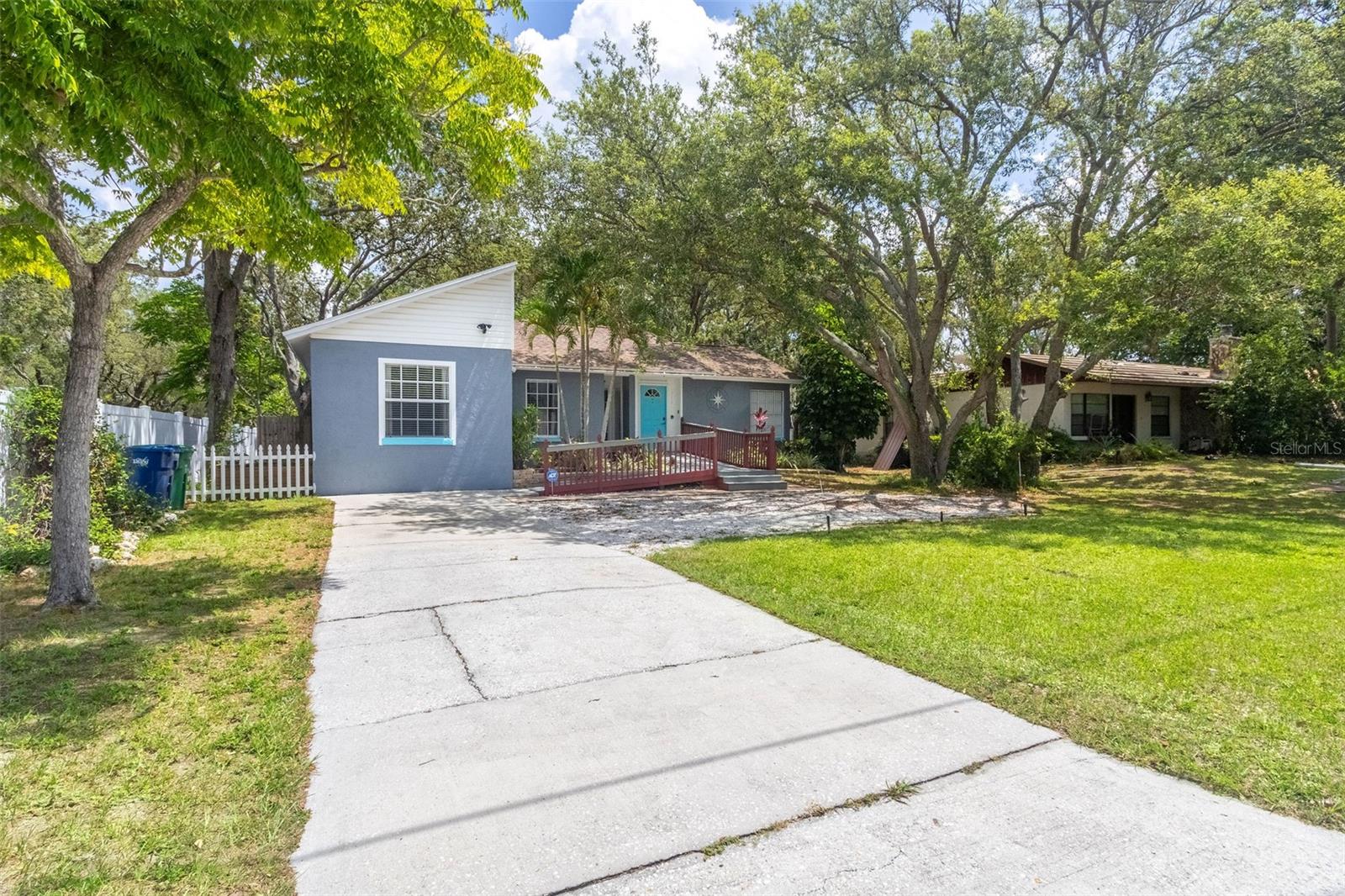 Image 3 of 34 For 715 109th Avenue