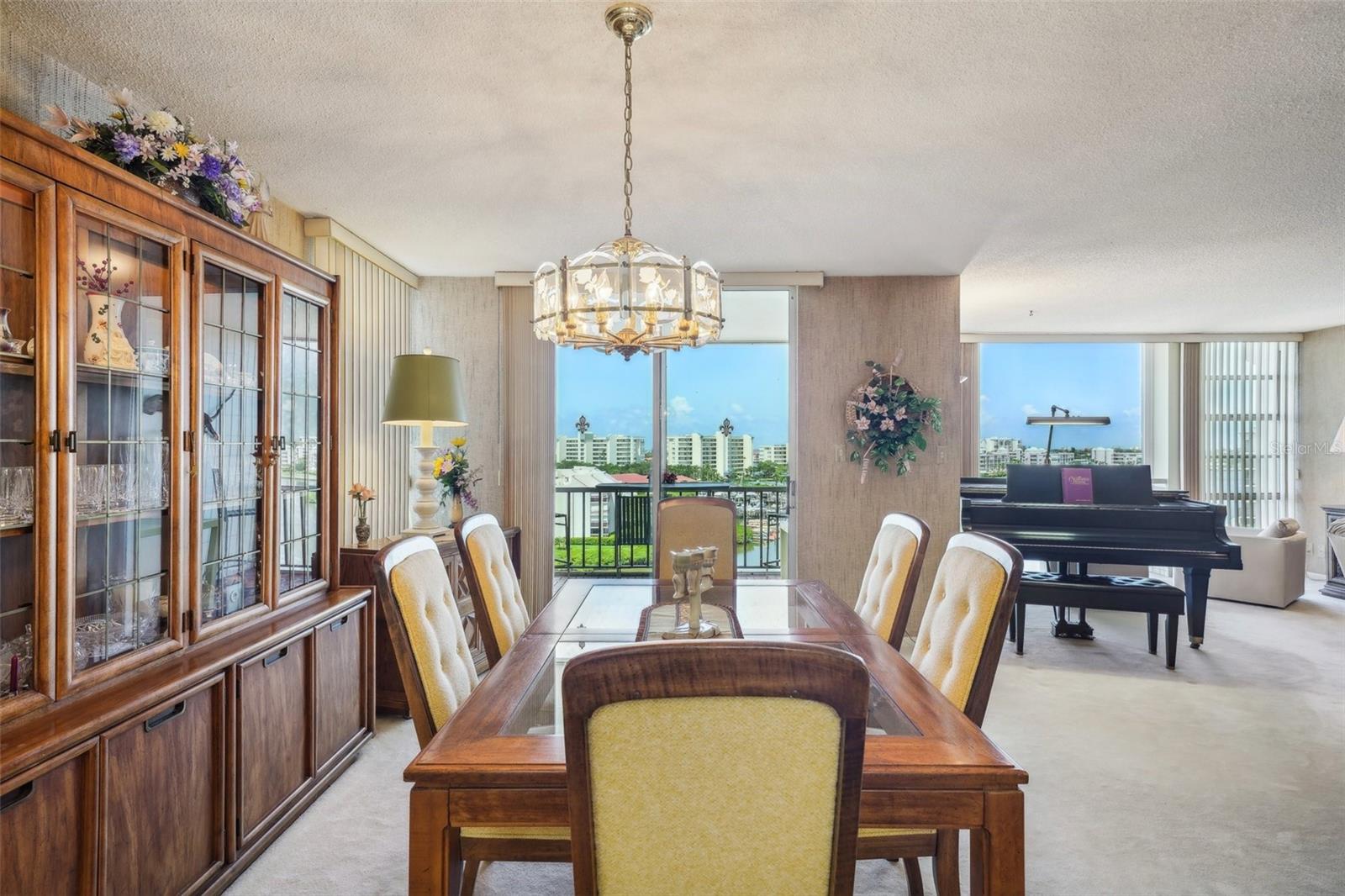 Image 10 of 66 For 7400 Sun Island Drive S 802