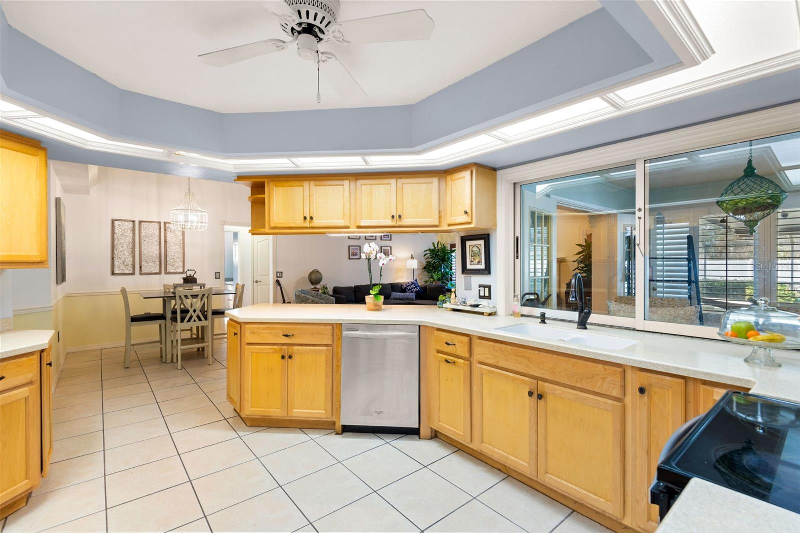 Image 10 of 40 For 6143 Black Walnut Drive