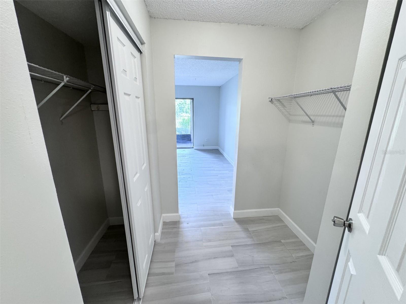 Listing photo id 3 for 2625 State Road 590 1012