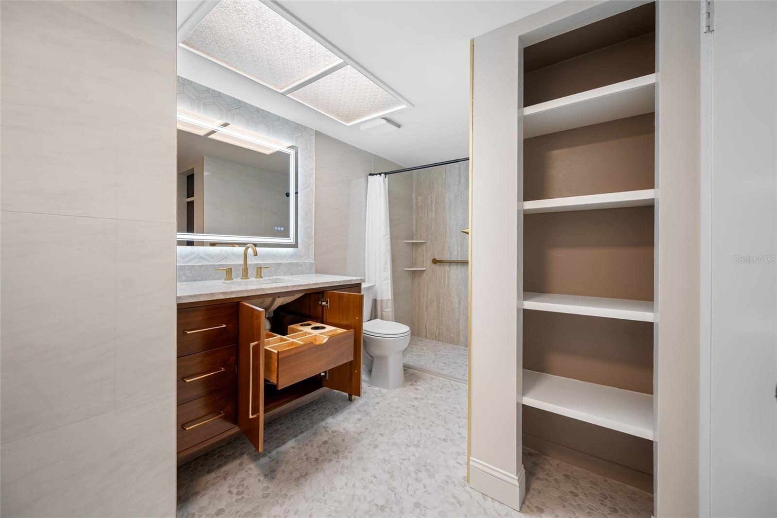 Image 41 of 51 For 10216 Regal Drive 208