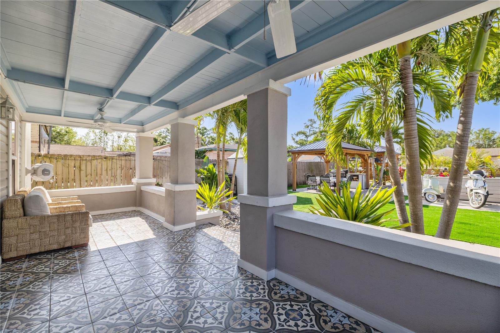 Image 12 of 41 For 2635 13th Avenue N