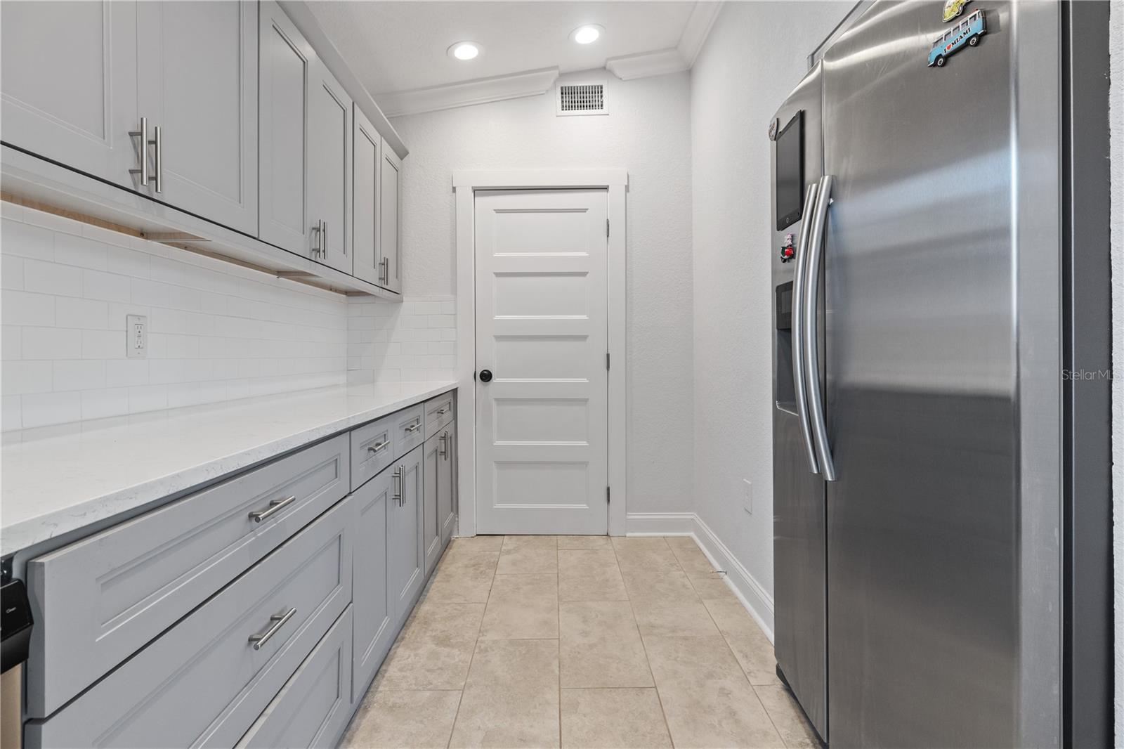 Image 24 of 41 For 2635 13th Avenue N