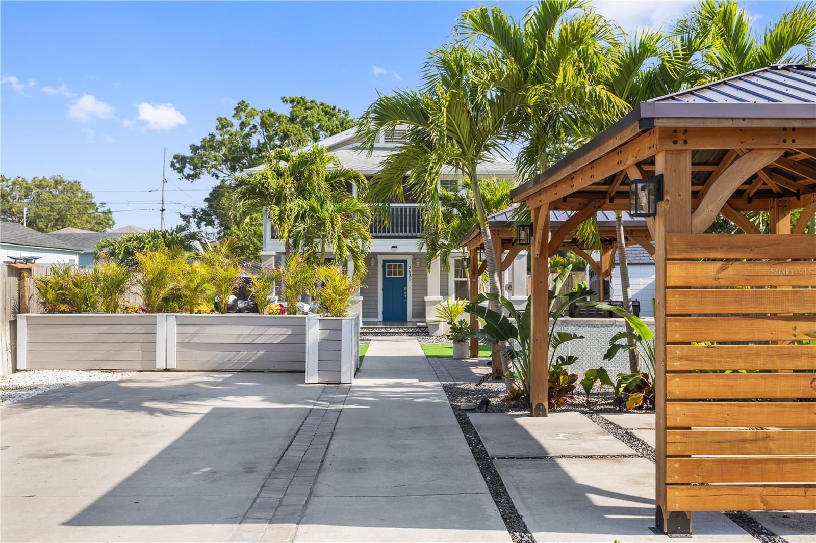 Image 36 of 41 For 2635 13th Avenue N