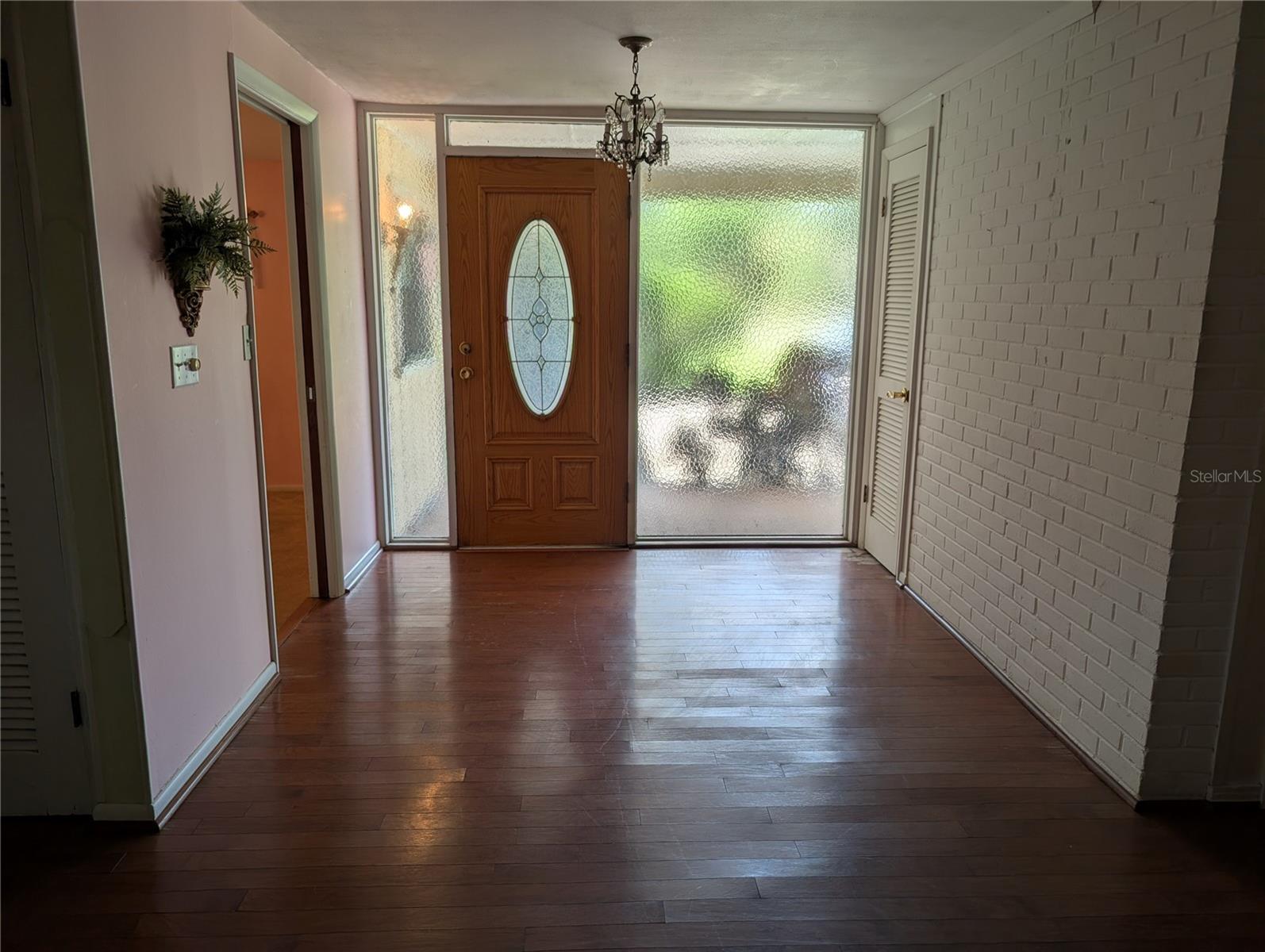 Listing photo id 12 for 503 Sunset Road