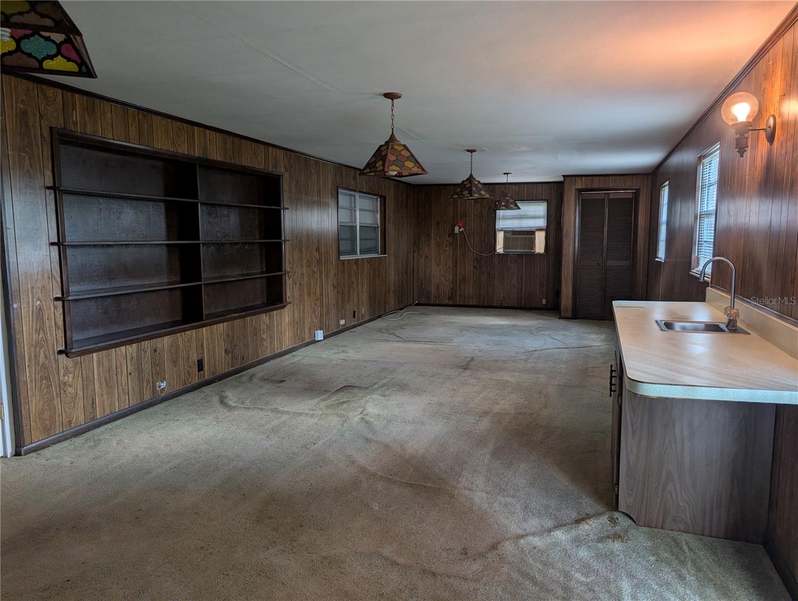 Listing photo id 18 for 503 Sunset Road