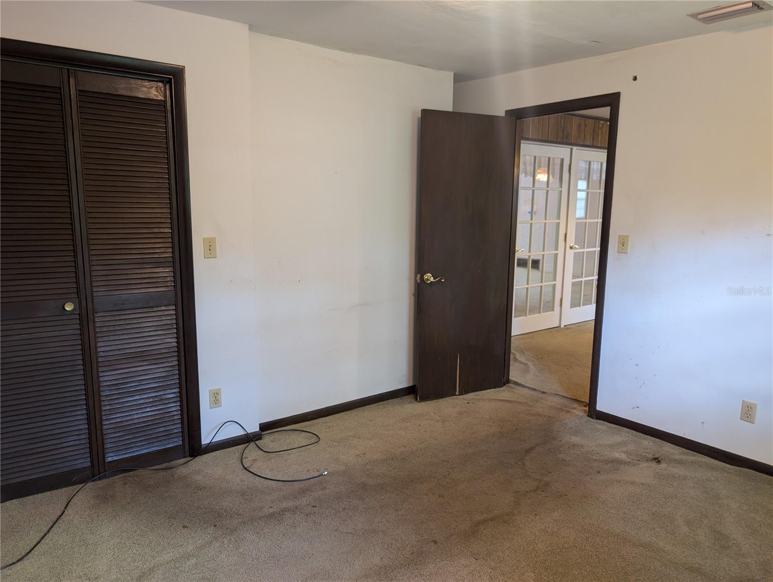 Listing photo id 26 for 503 Sunset Road