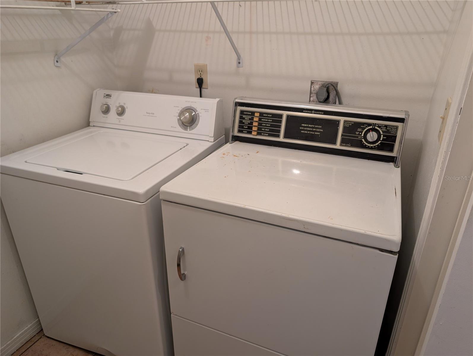 Listing photo id 34 for 503 Sunset Road
