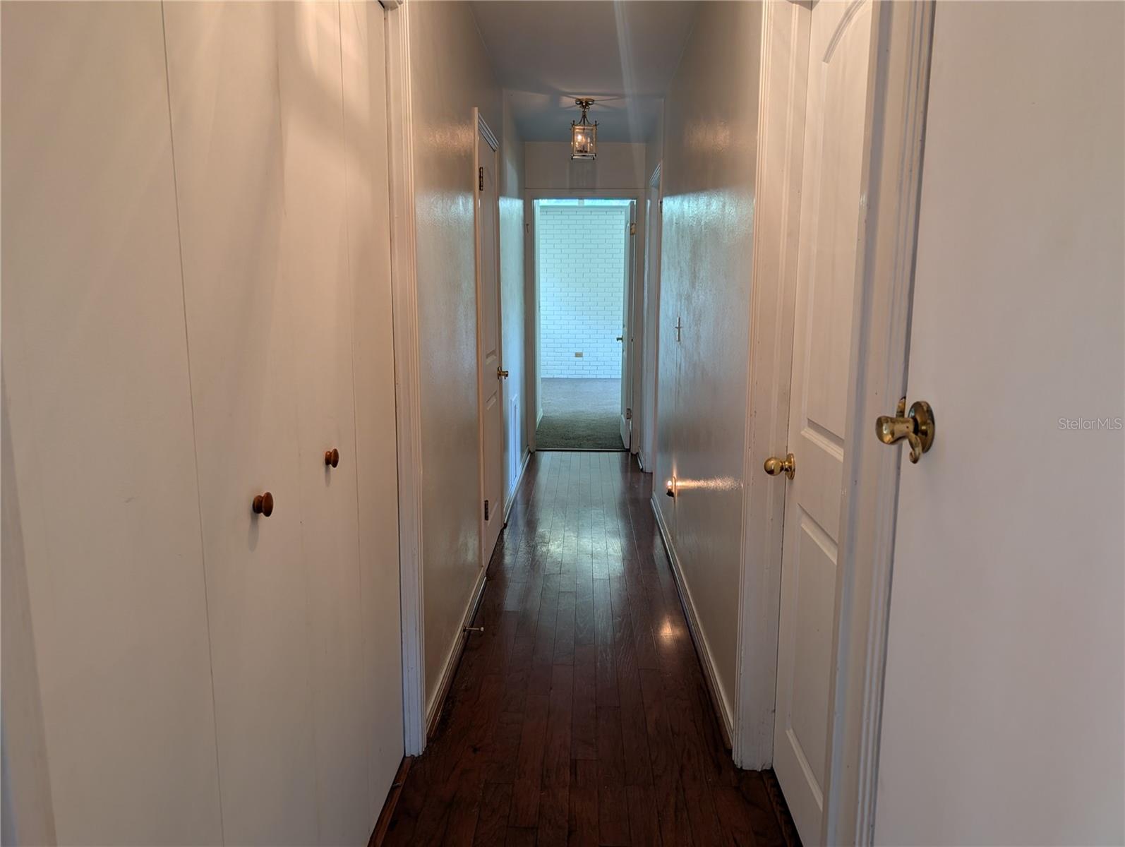 Listing photo id 36 for 503 Sunset Road