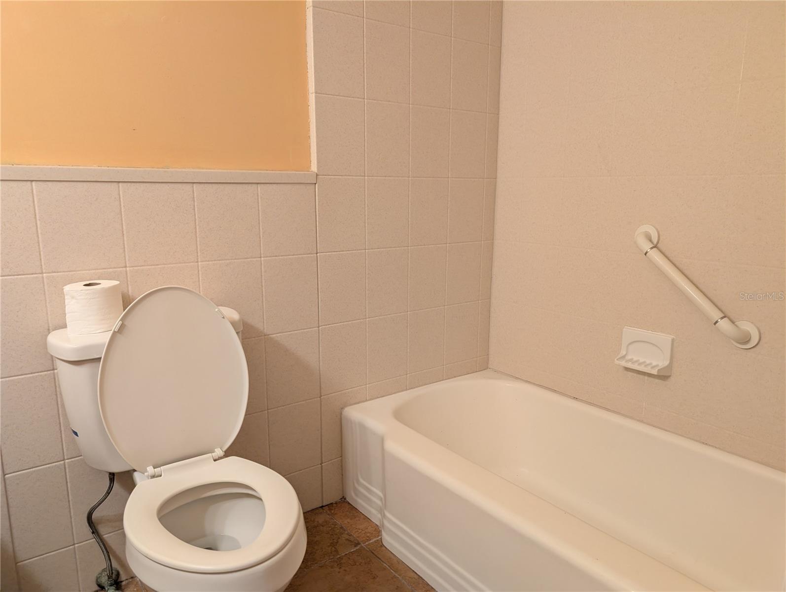 Listing photo id 39 for 503 Sunset Road