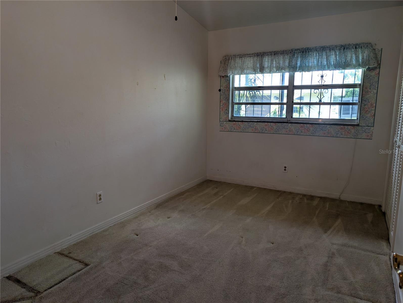Listing photo id 40 for 503 Sunset Road