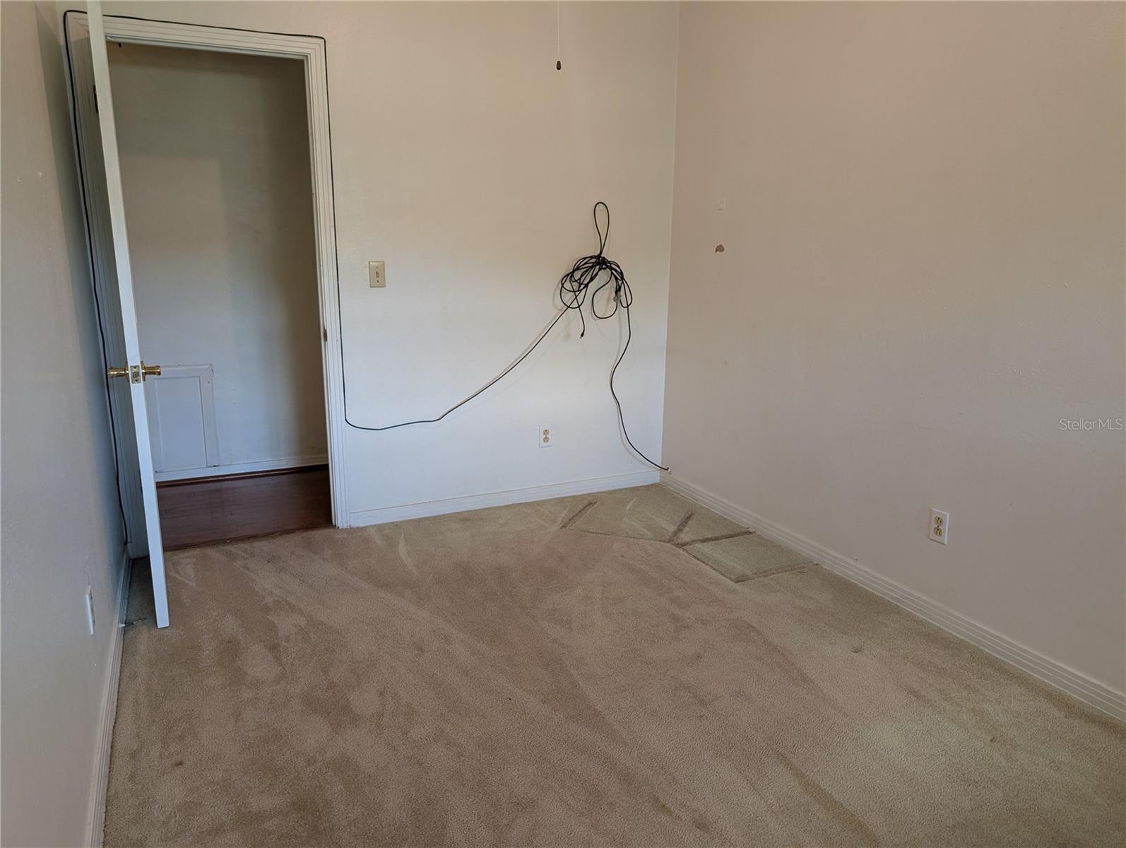 Listing photo id 43 for 503 Sunset Road