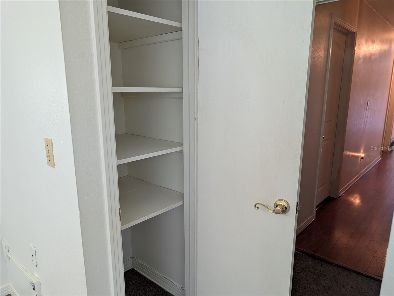 Listing photo id 46 for 503 Sunset Road