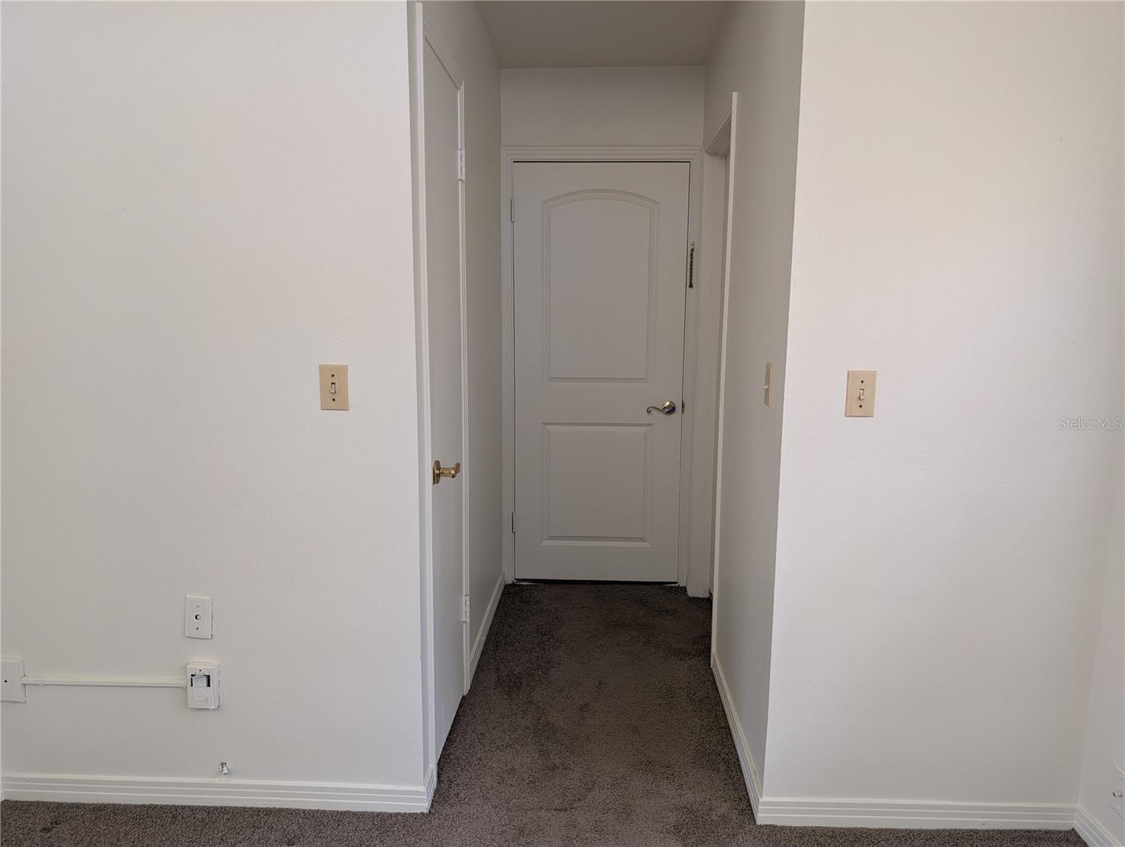 Listing photo id 51 for 503 Sunset Road