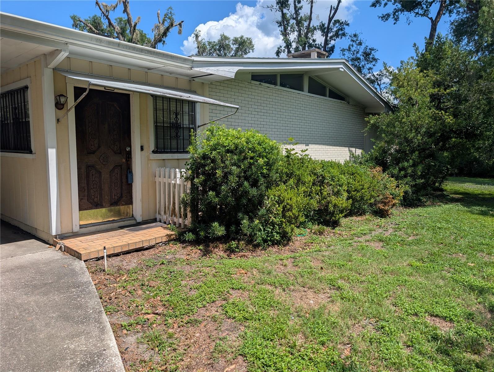 Listing photo id 53 for 503 Sunset Road