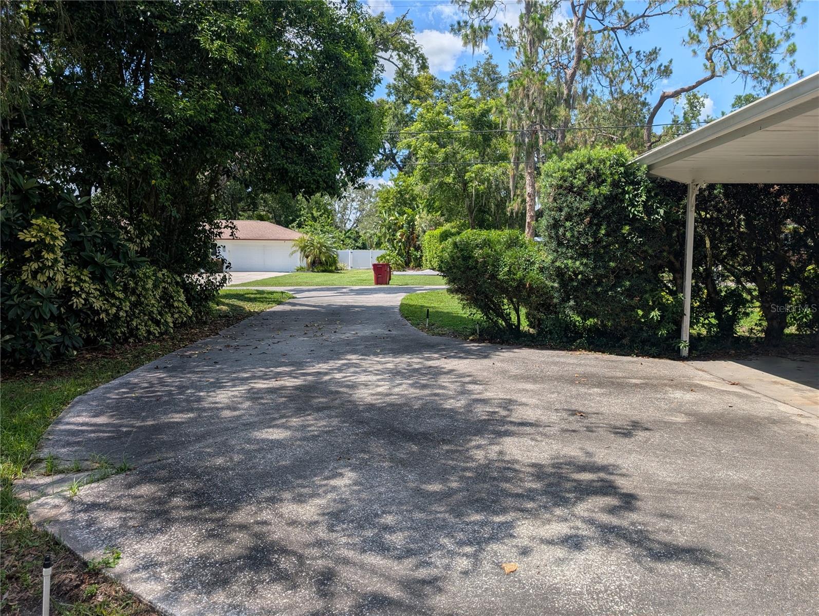 Listing photo id 54 for 503 Sunset Road
