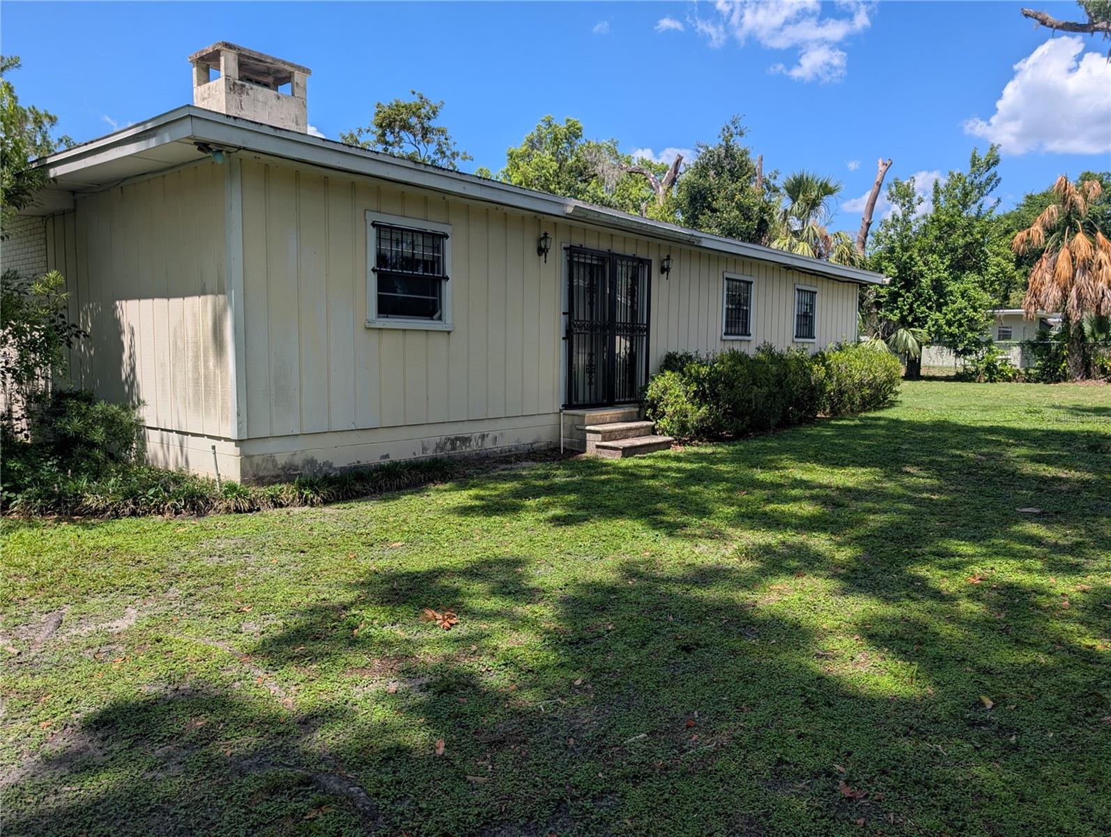 Listing photo id 57 for 503 Sunset Road