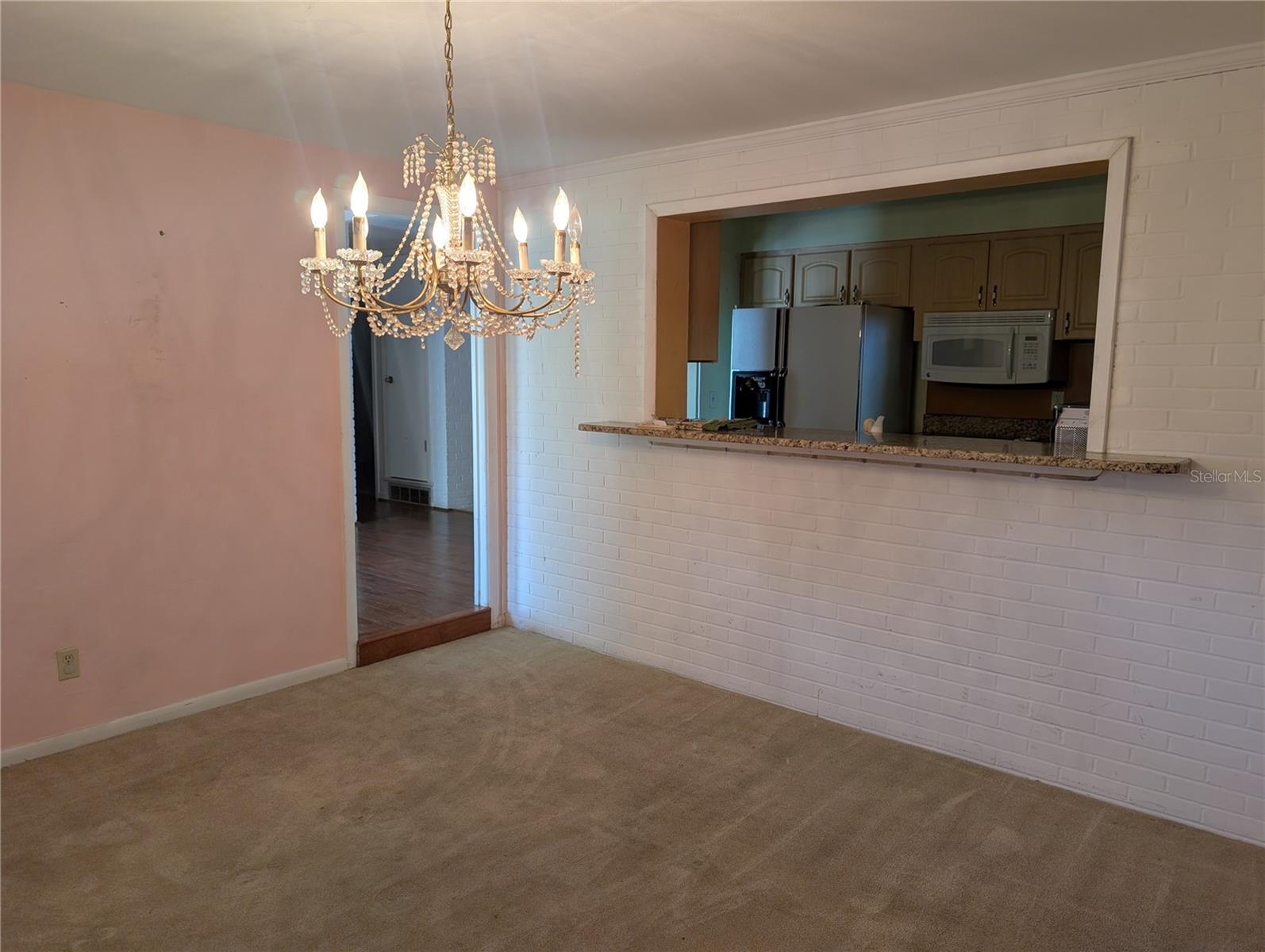 Listing photo id 4 for 503 Sunset Road