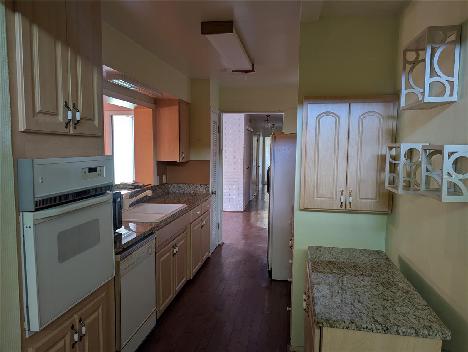 Listing photo id 5 for 503 Sunset Road