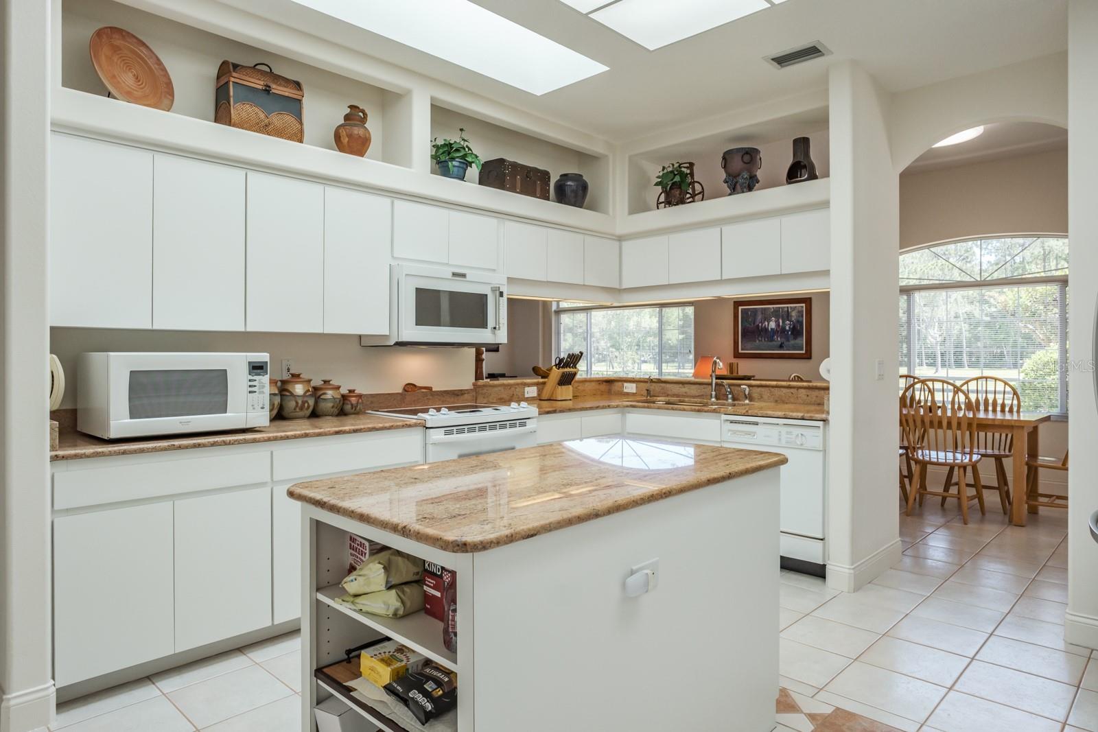 Listing photo id 27 for 3452 Forelock Road