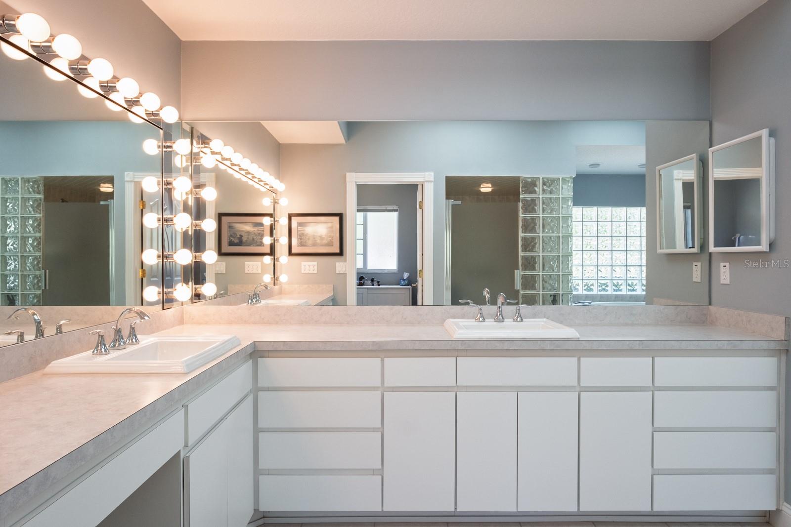 Listing photo id 32 for 3452 Forelock Road