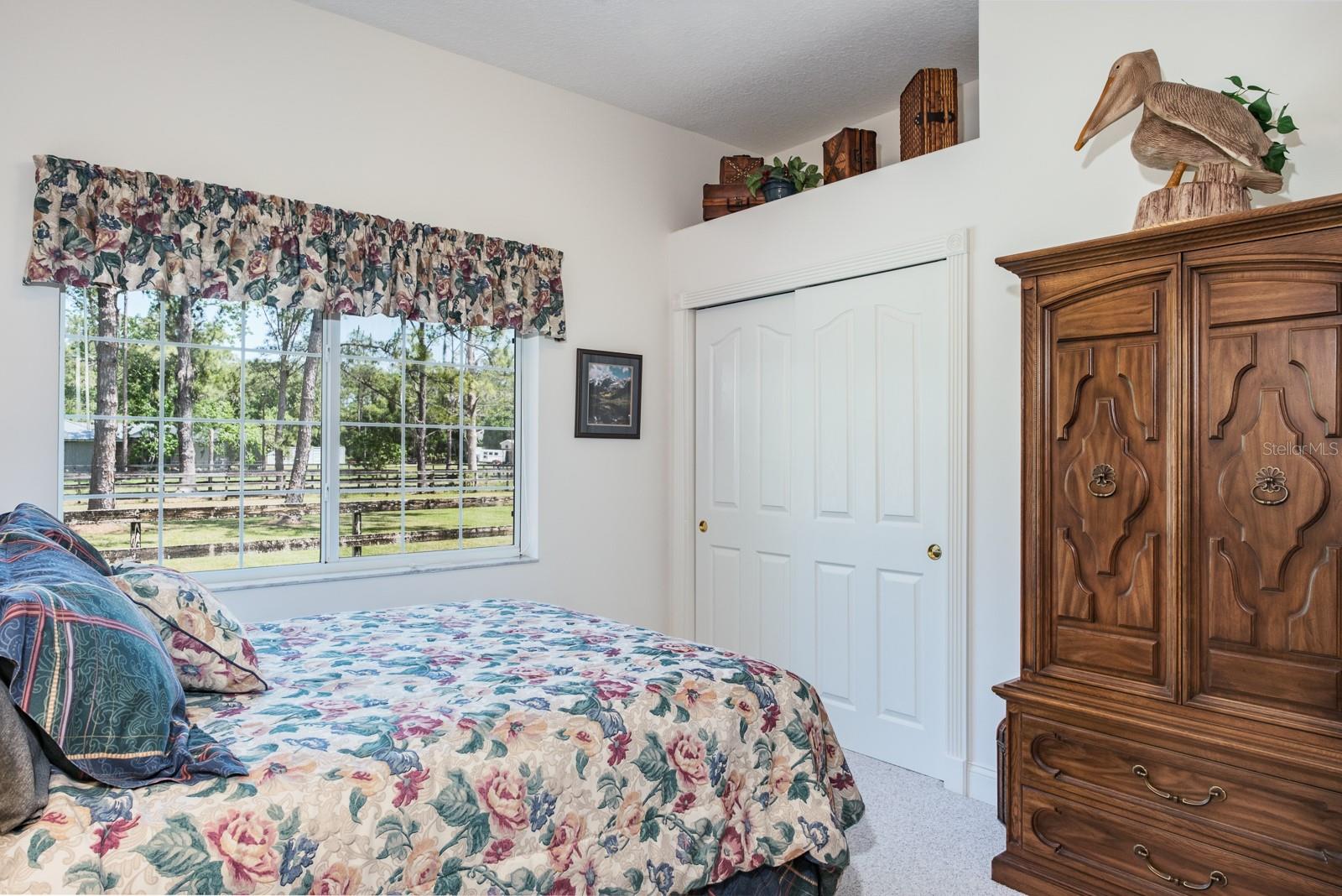 Listing photo id 40 for 3452 Forelock Road