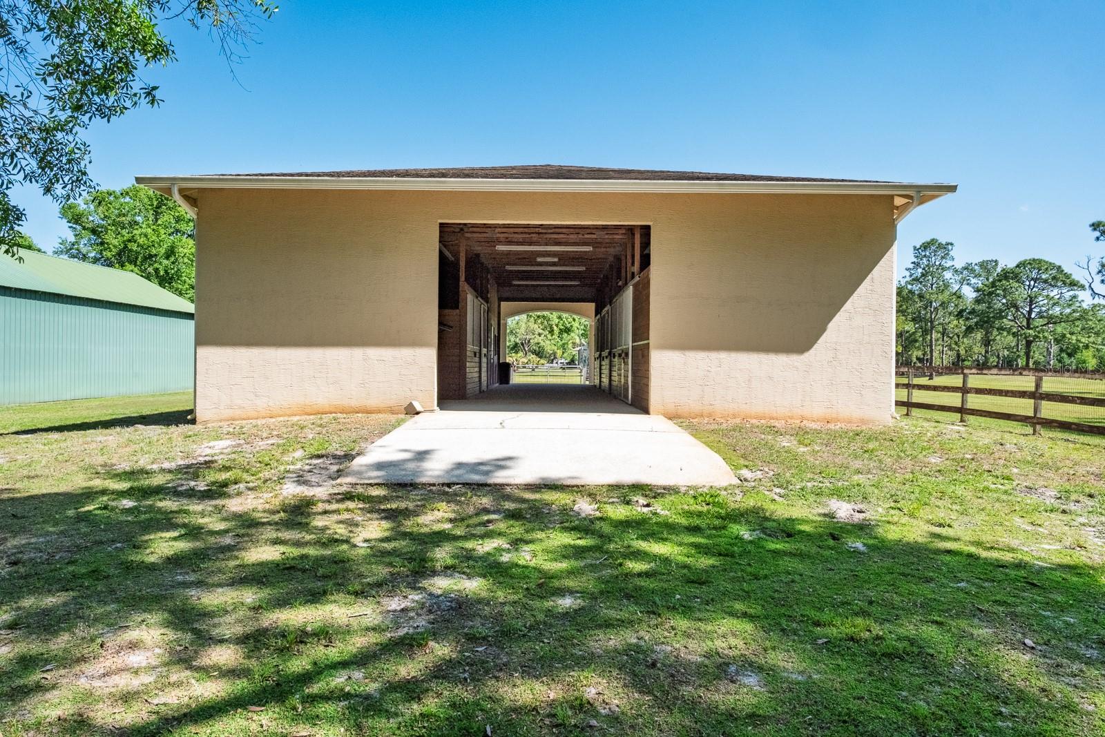 Listing photo id 65 for 3452 Forelock Road