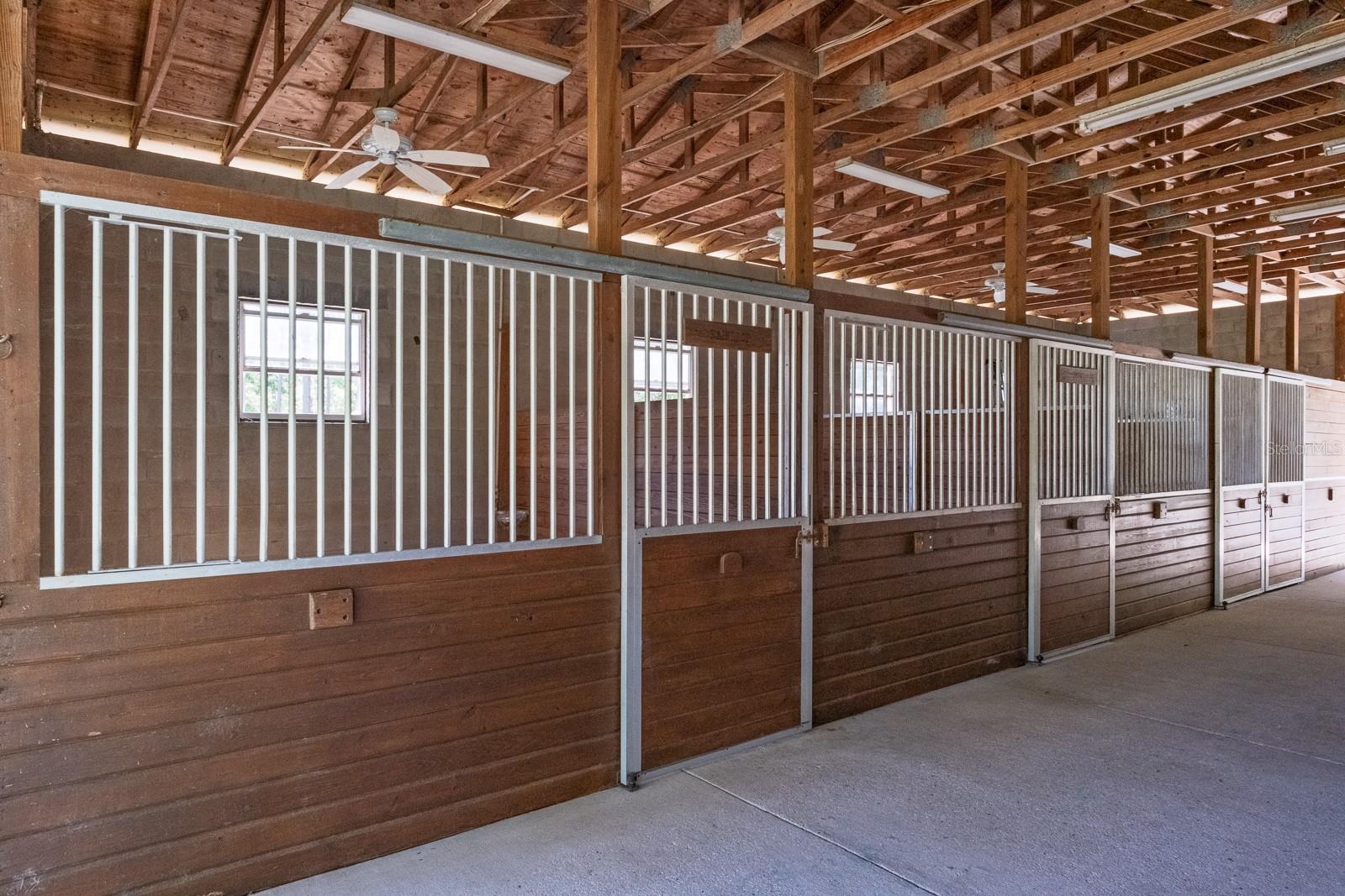 Listing photo id 68 for 3452 Forelock Road