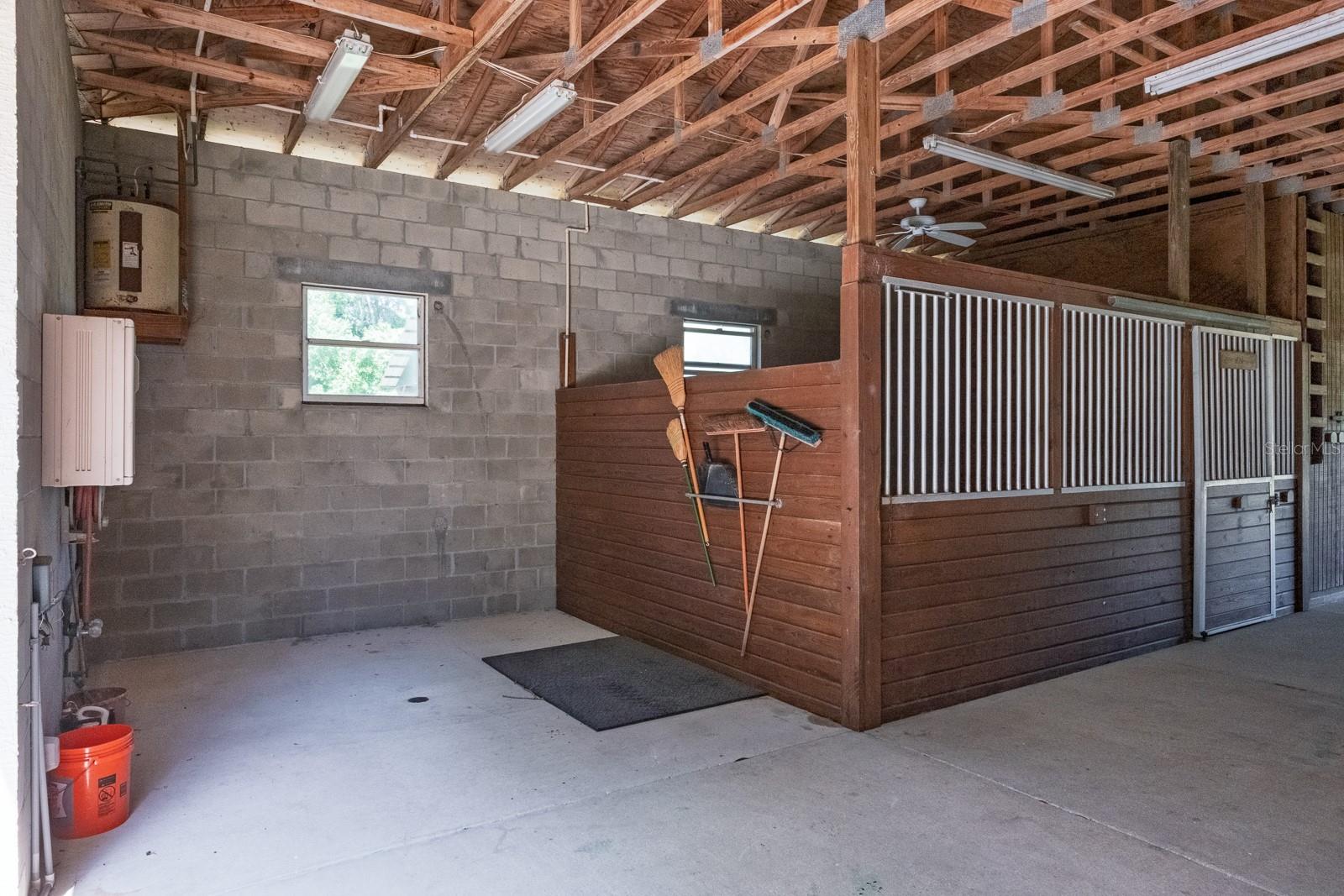 Listing photo id 69 for 3452 Forelock Road