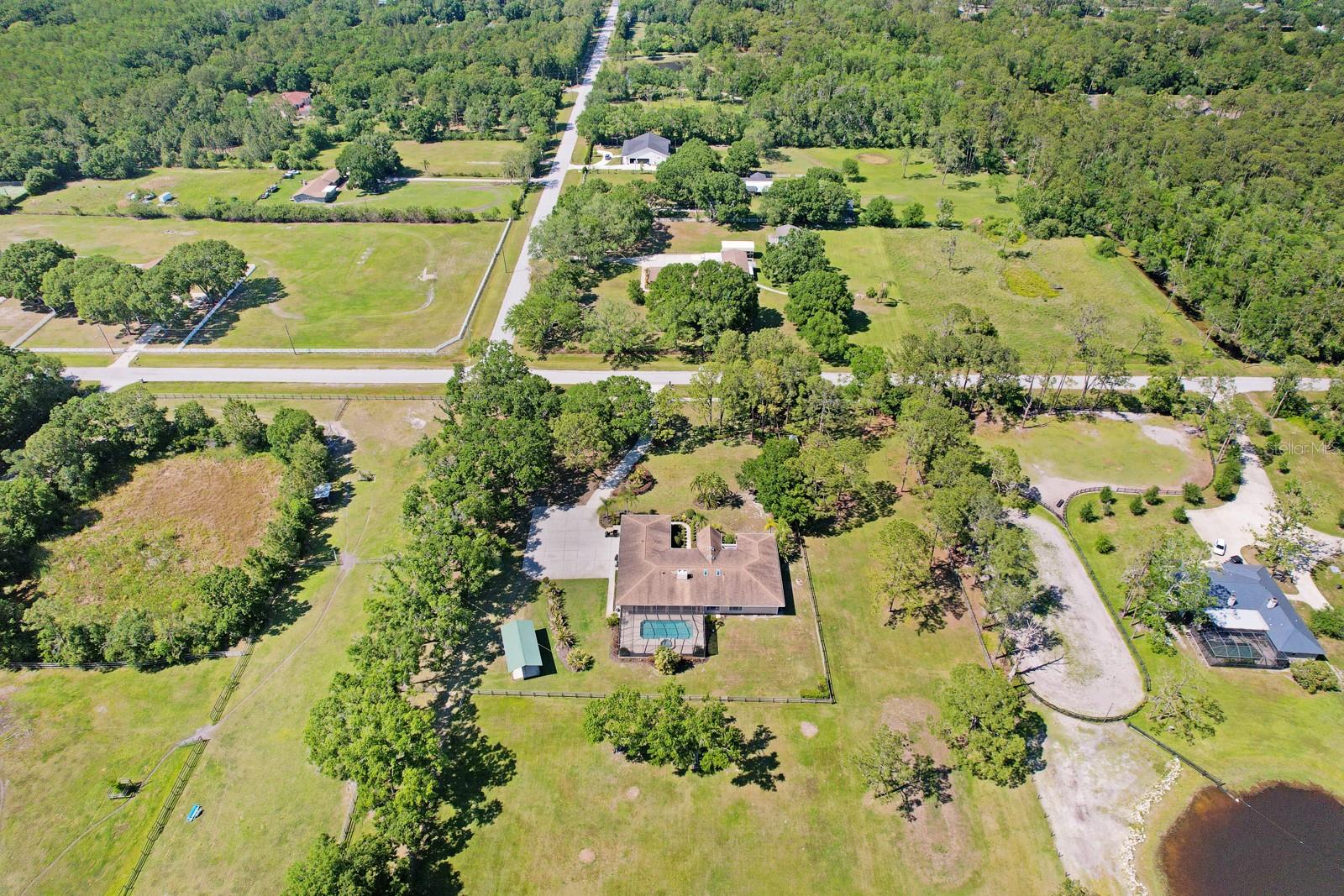 Listing photo id 95 for 3452 Forelock Road