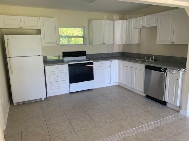 Image 2 of 6 For 7341 Royal Palm Drive