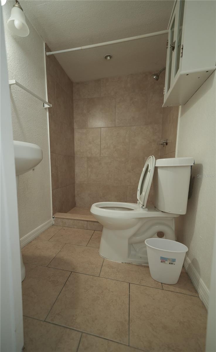 Image 22 of 31 For 7510 Tampania Avenue