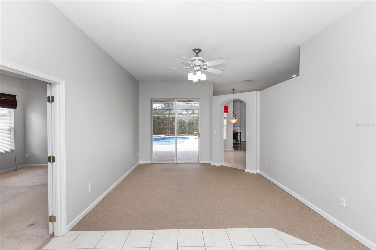 Image 11 of 51 For 433 Woodcrest Street