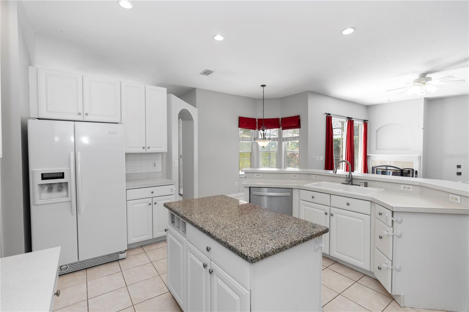 Image 17 of 51 For 433 Woodcrest Street