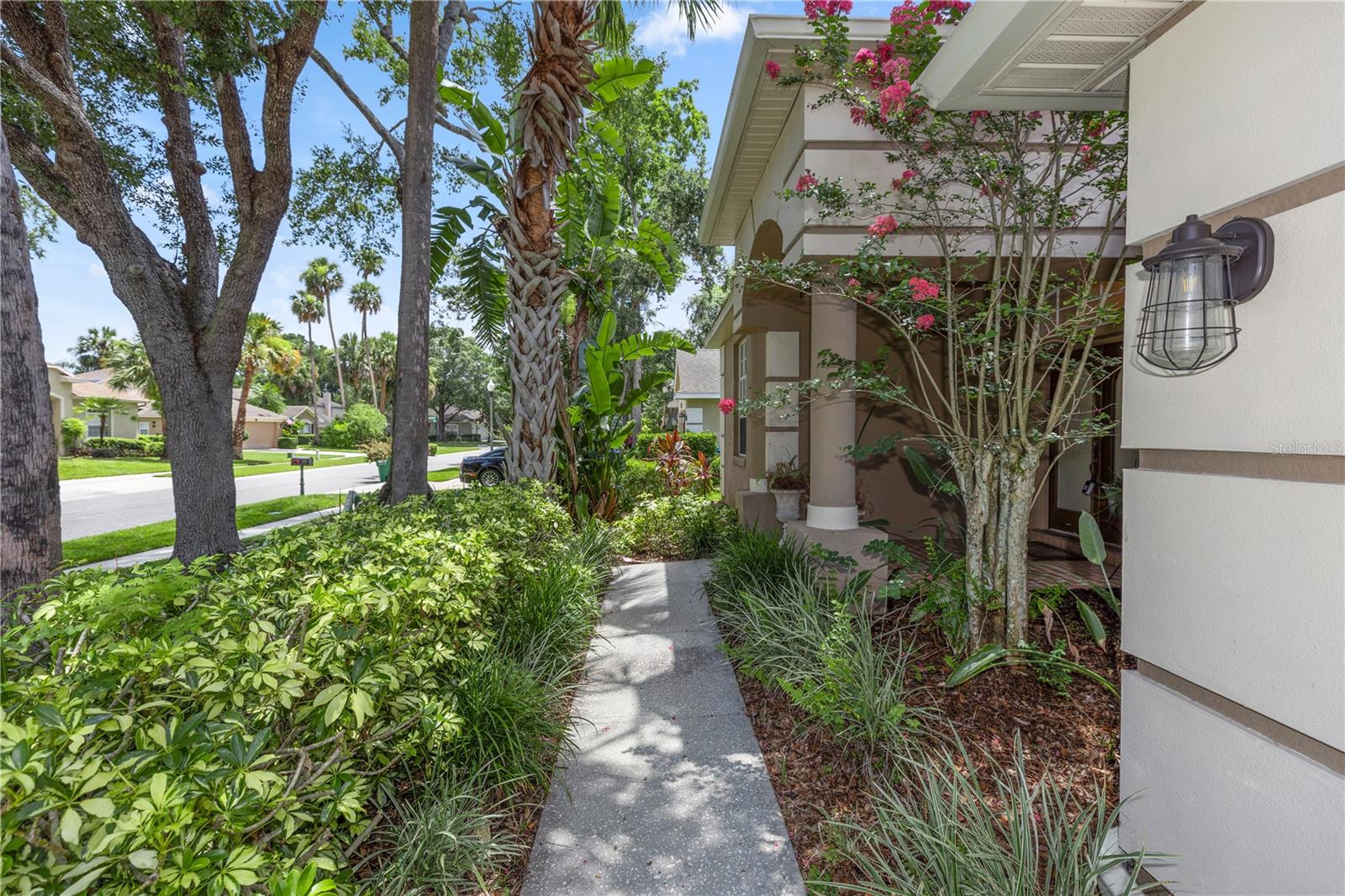 Image 3 of 51 For 433 Woodcrest Street