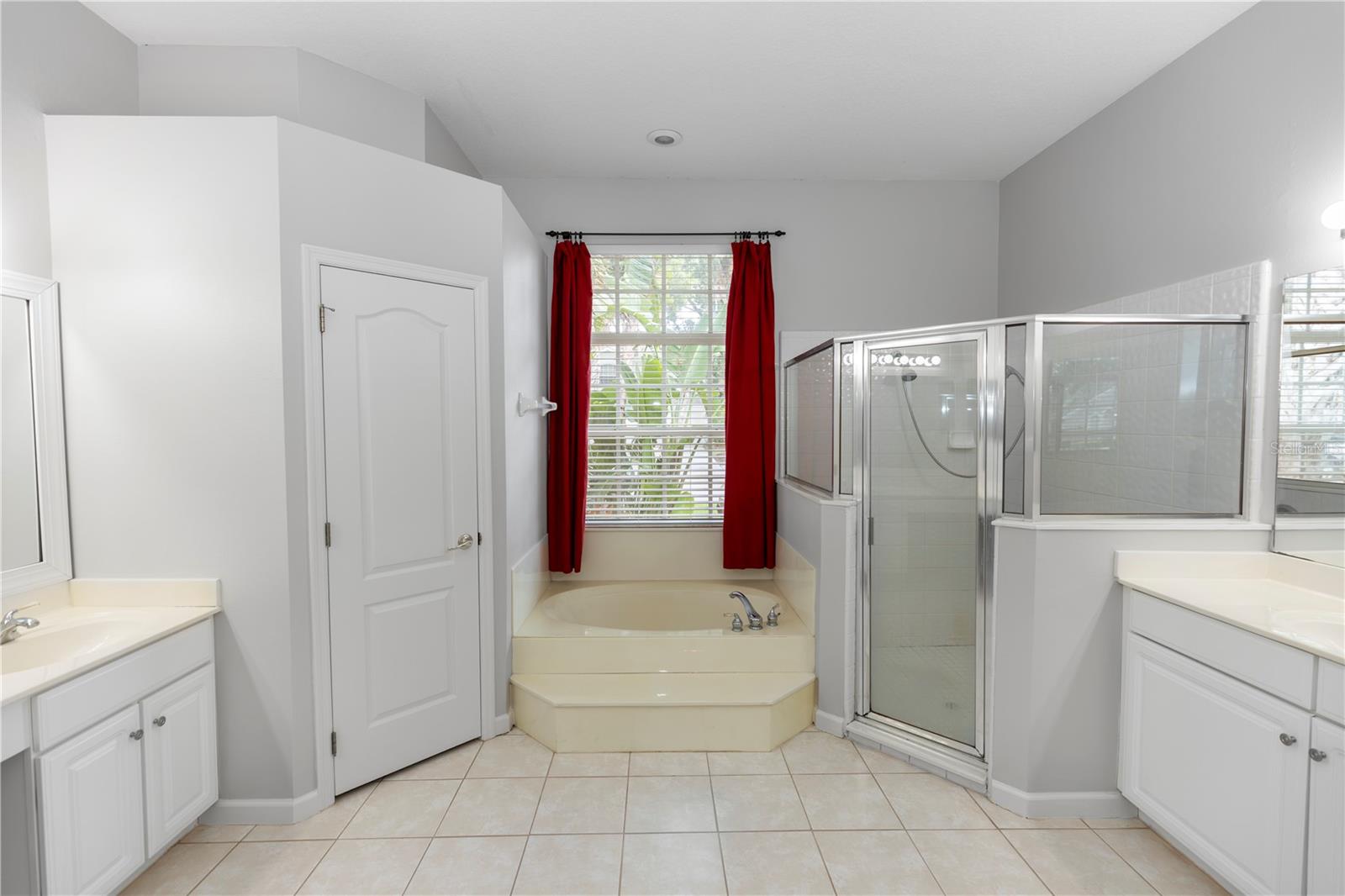 Image 31 of 51 For 433 Woodcrest Street