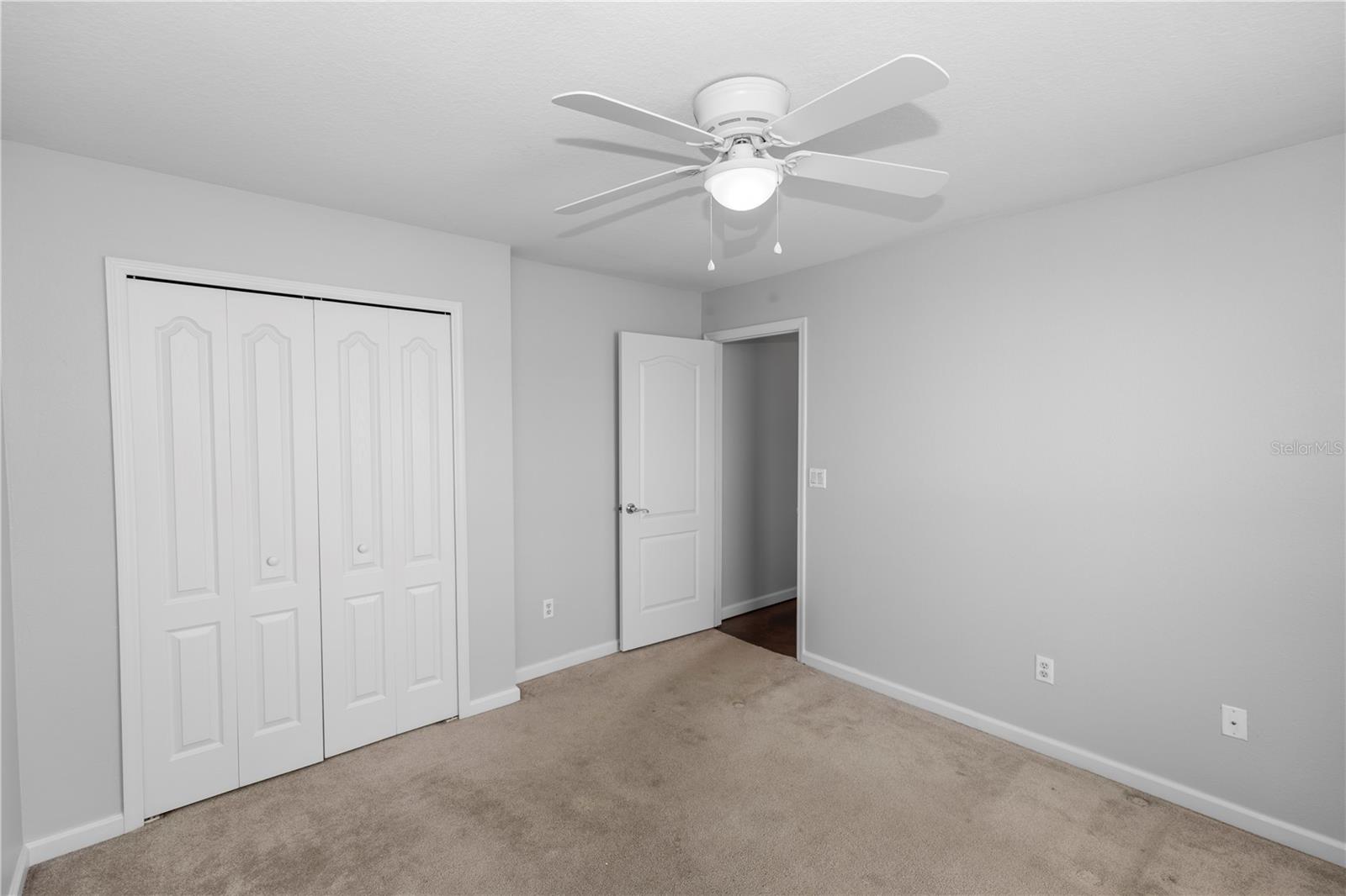 Image 37 of 51 For 433 Woodcrest Street