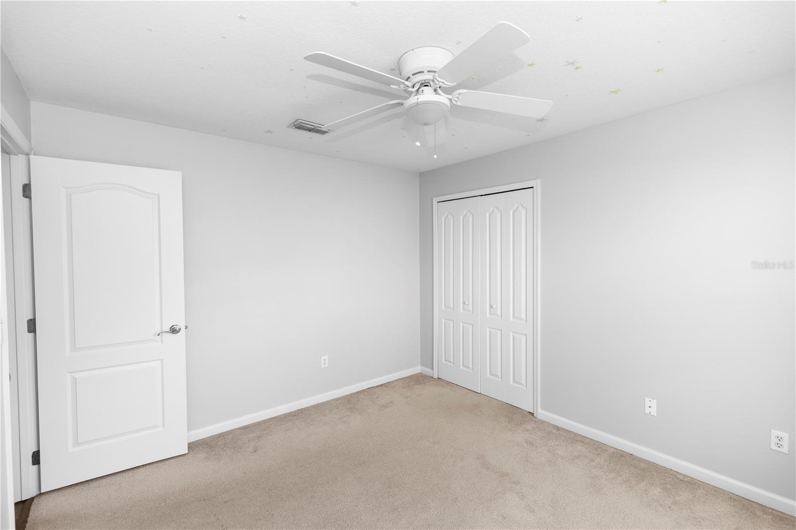 Image 41 of 51 For 433 Woodcrest Street