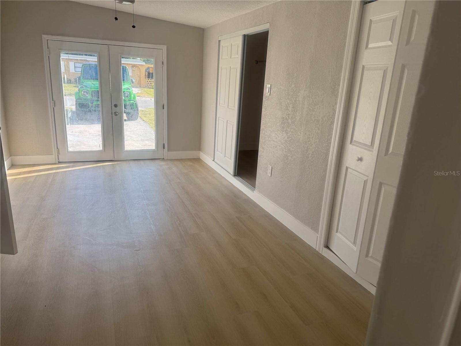 Image 4 of 24 For 8502 Grapefruit Avenue