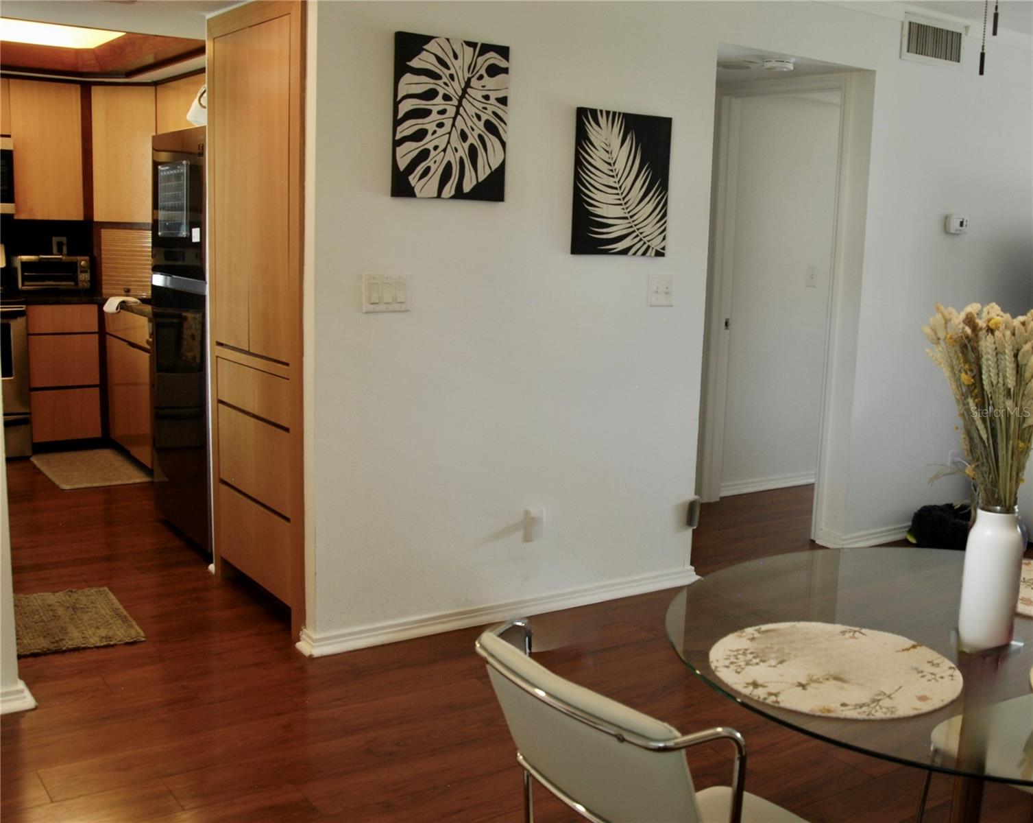 Image 5 of 23 For 2737 Enterprise Road E 192