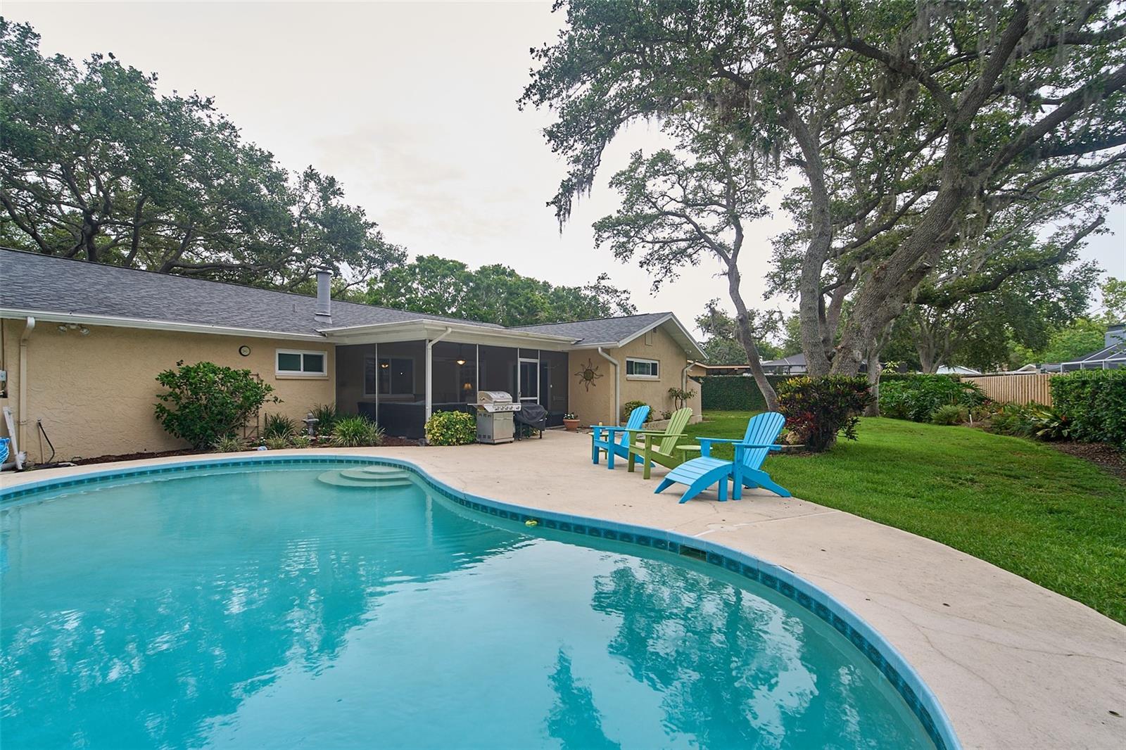Listing photo id 0 for 2273 Willowbrook Drive