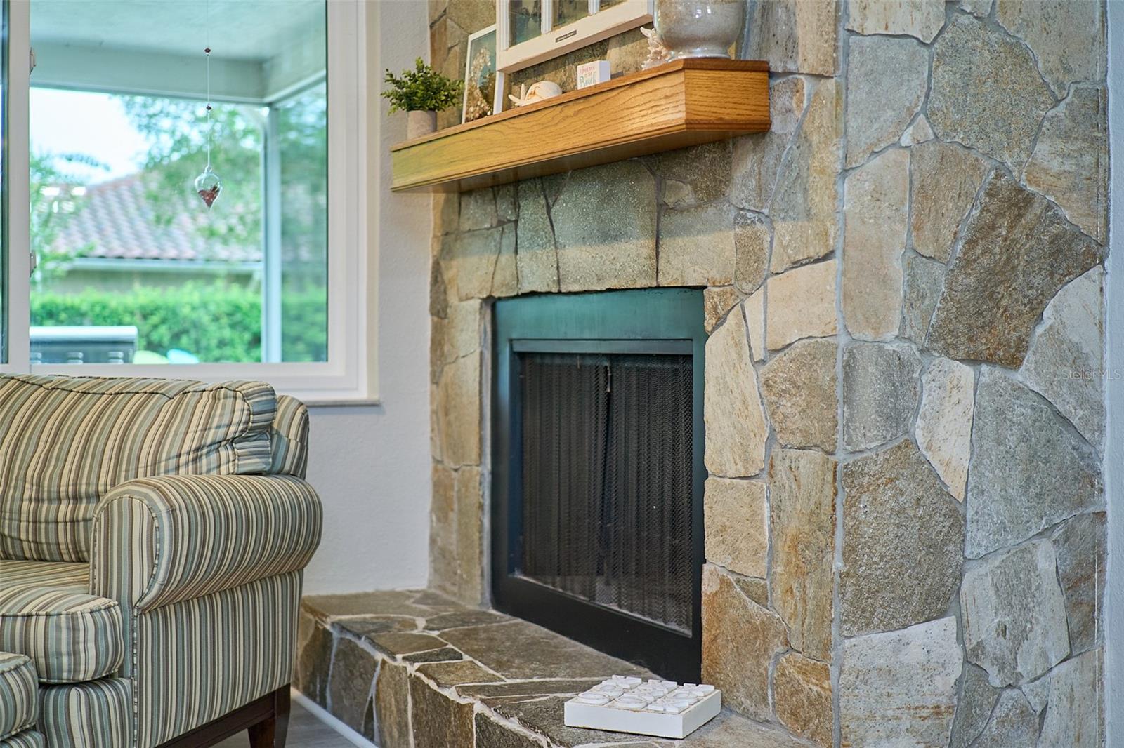 Listing photo id 26 for 2273 Willowbrook Drive