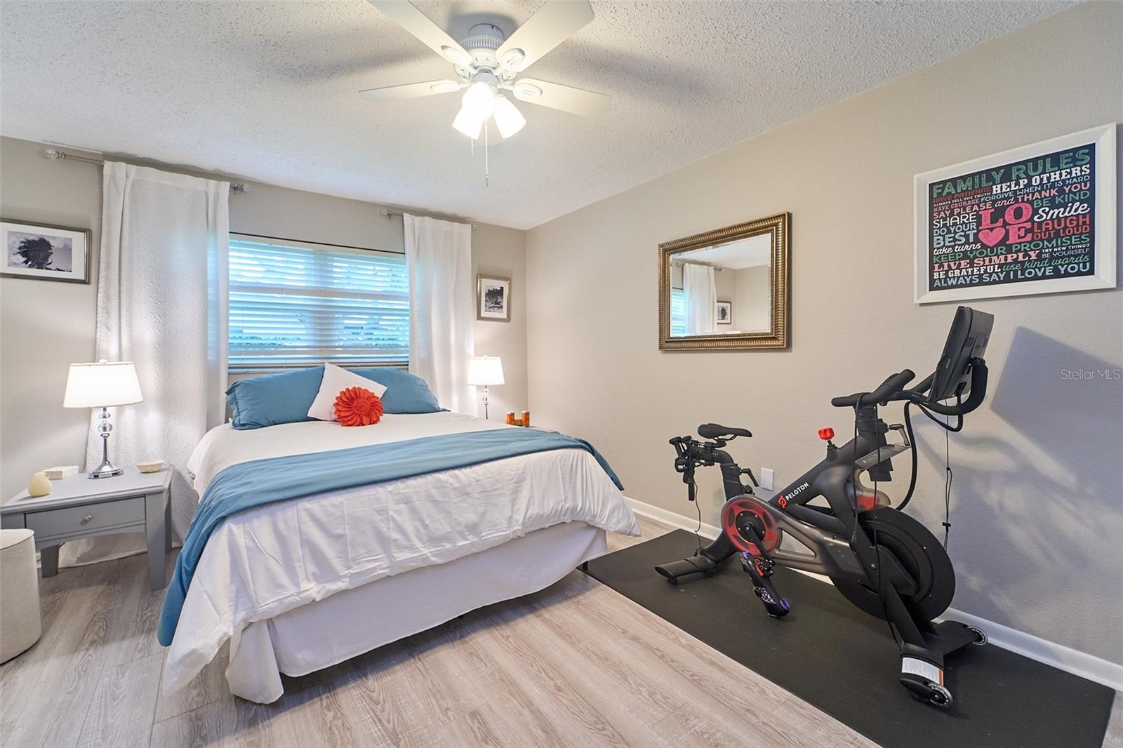Listing photo id 38 for 2273 Willowbrook Drive
