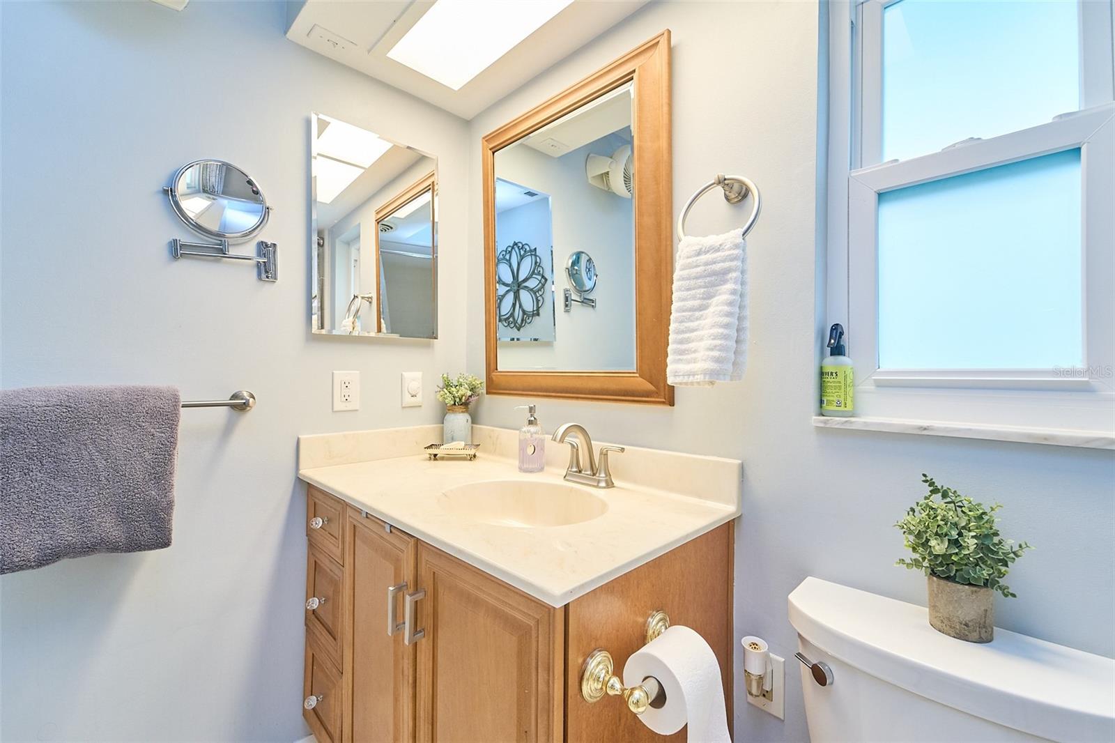 Listing photo id 45 for 2273 Willowbrook Drive