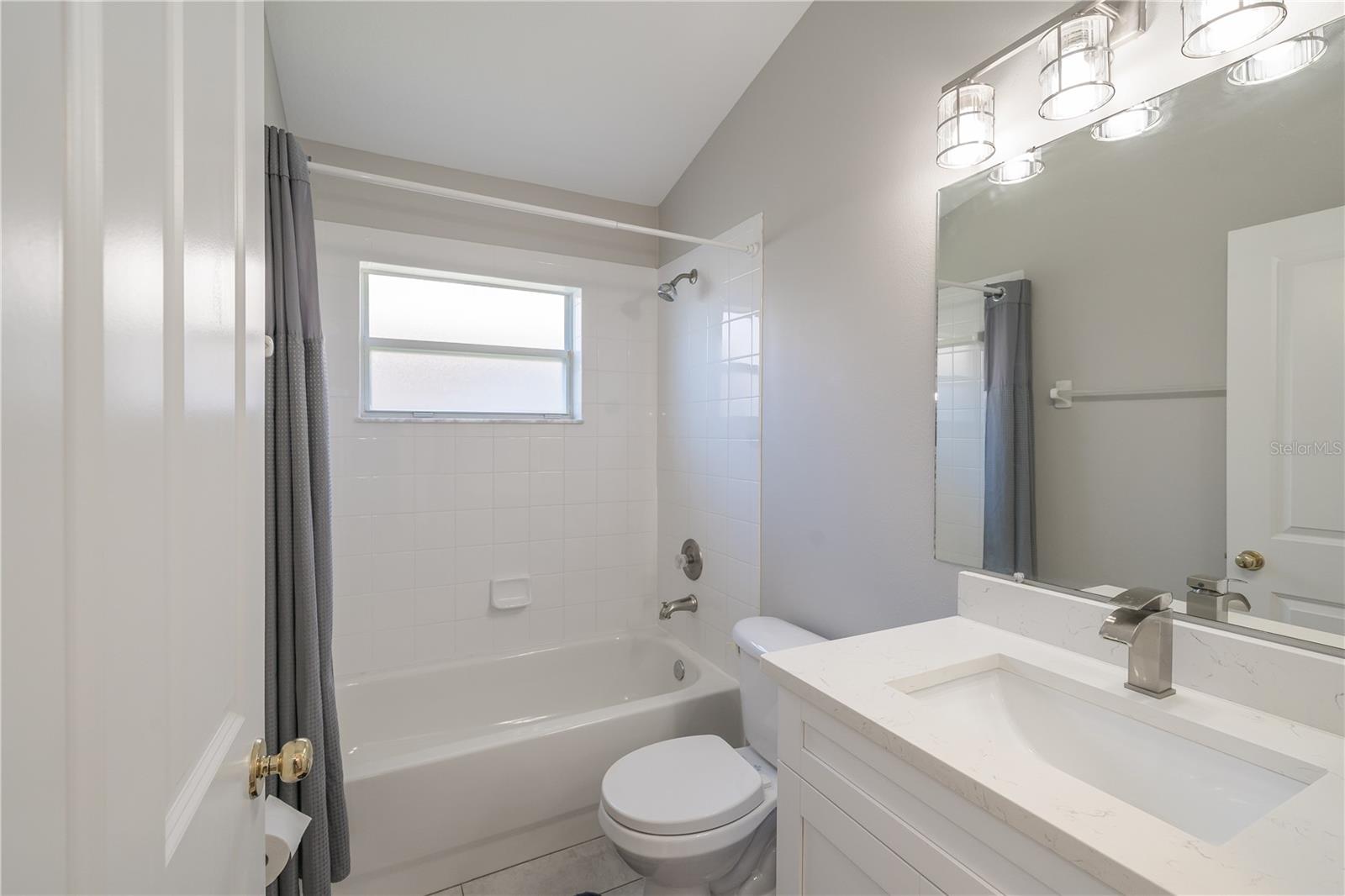 Image 13 of 53 For 27621 Sugar Loaf Drive