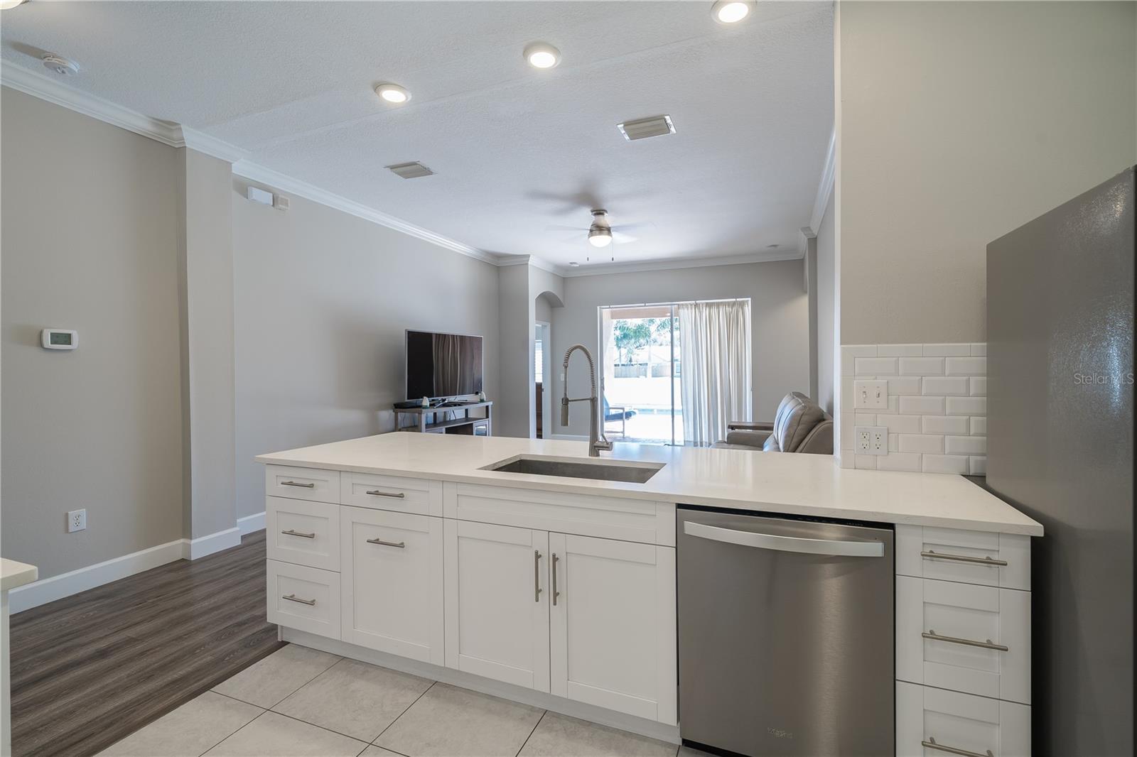 Image 4 of 53 For 27621 Sugar Loaf Drive